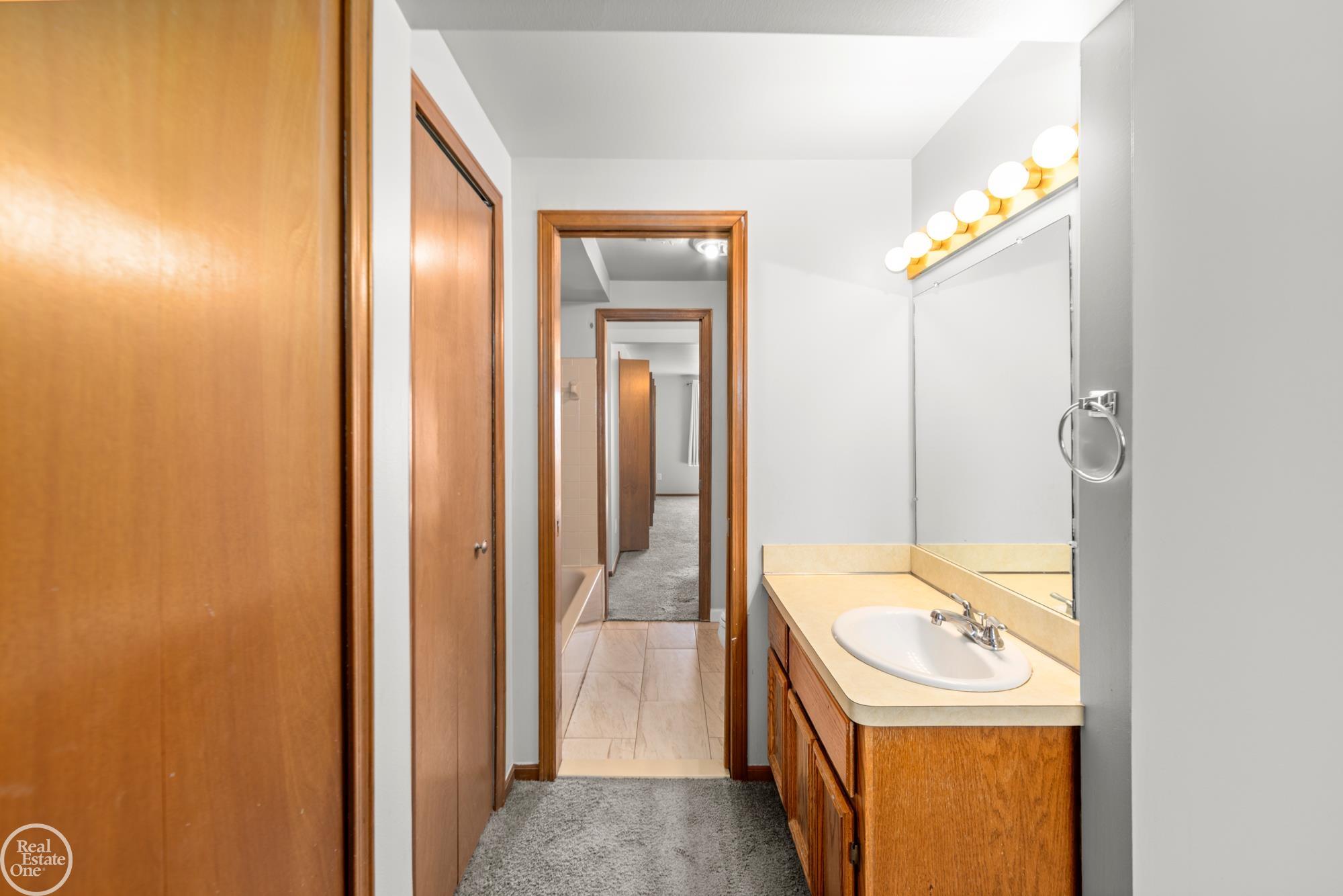 8385 22 Mile Road, Shelby Twp, MI, 48317