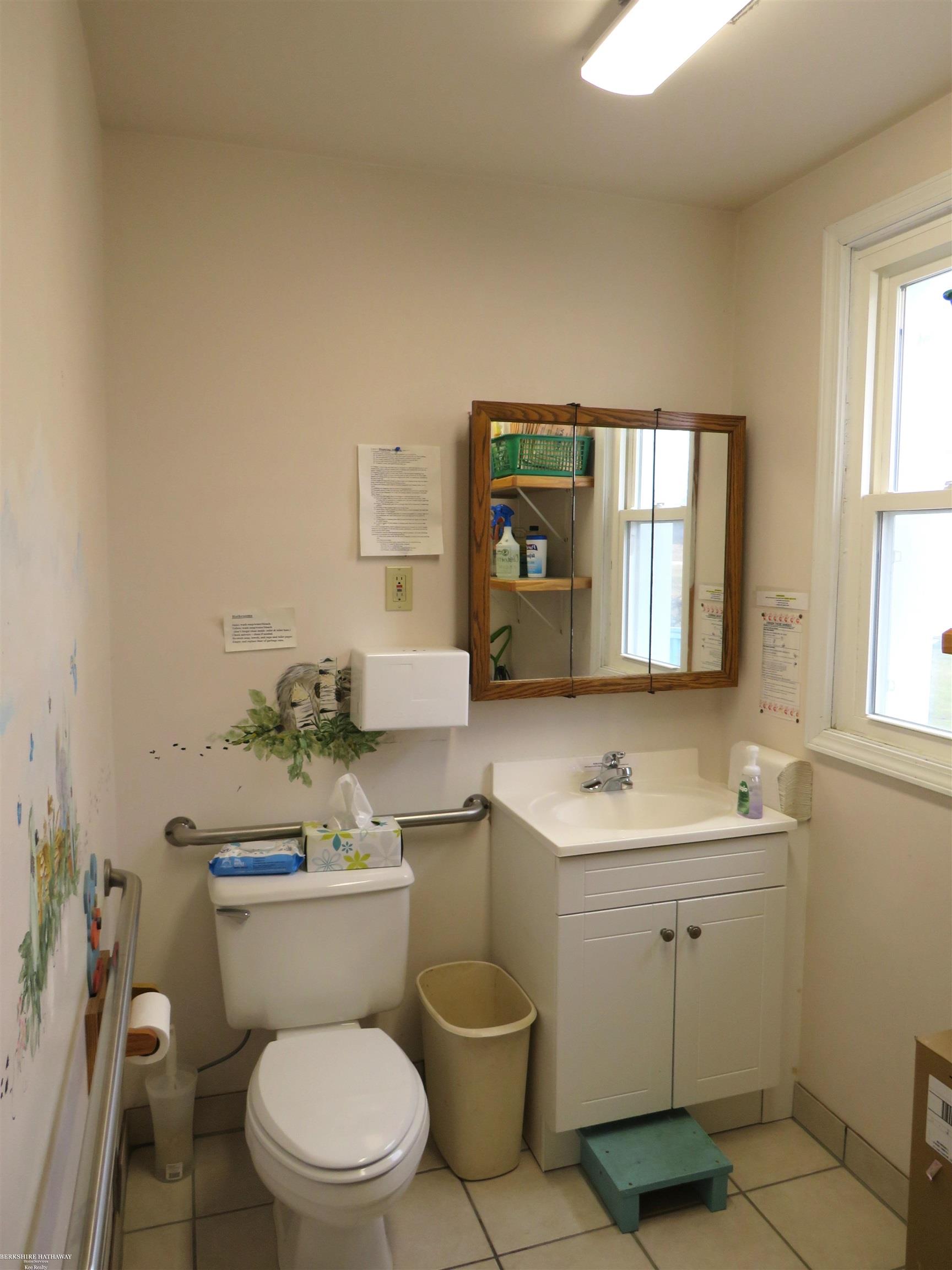 8622 Dixie Highway, Fair Haven, MI, 48023