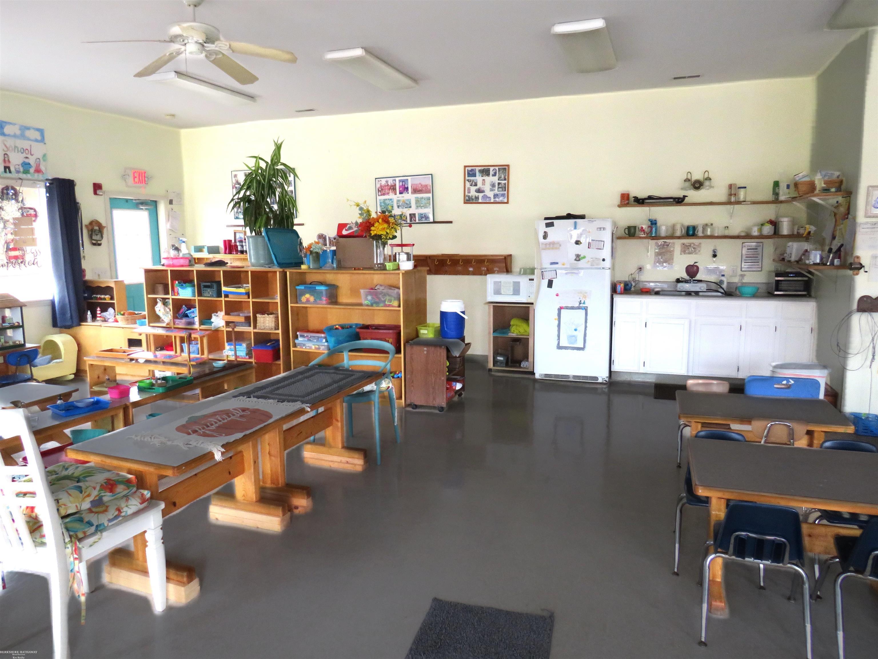 8622 Dixie Highway, Fair Haven, MI, 48023