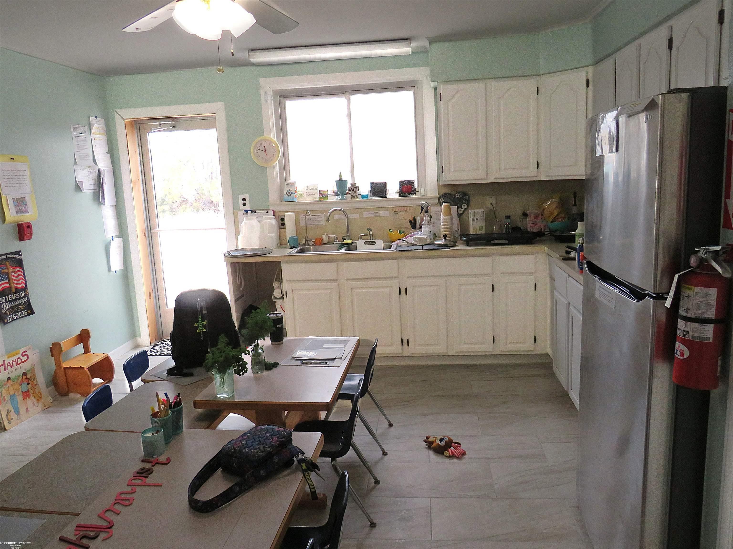 8622 Dixie Highway, Fair Haven, MI, 48023