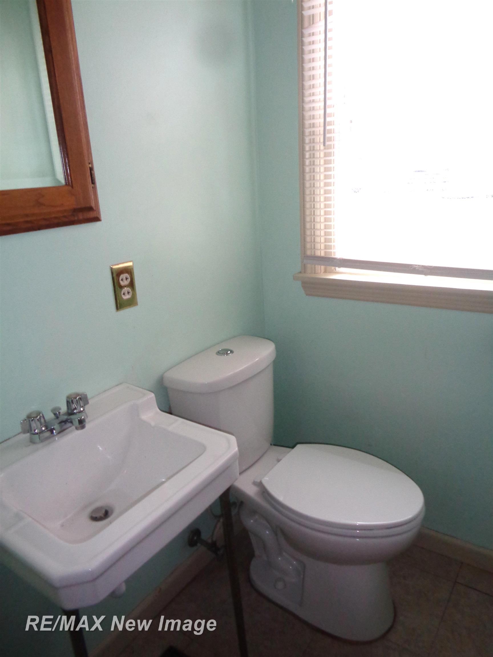 35 Congress Court A, Saginaw, MI, 48602