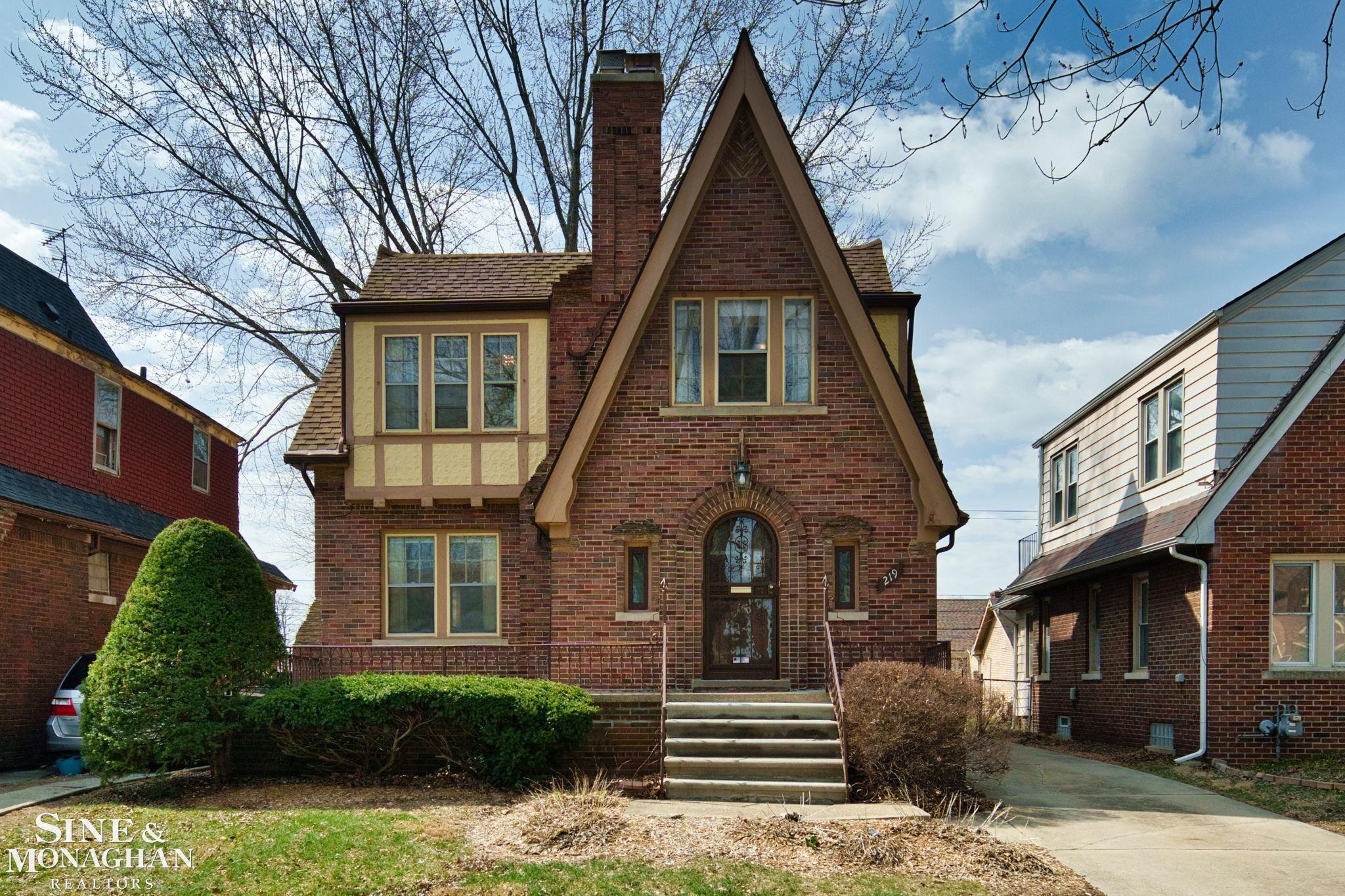 219 Lakewood Street, Detroit, MI, 48215