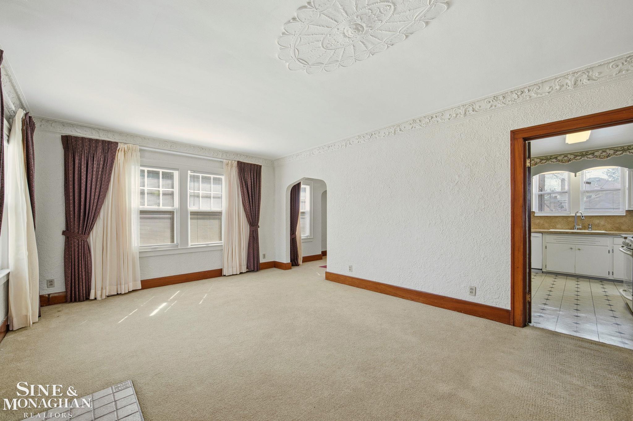 219 Lakewood Street, Detroit, MI, 48215