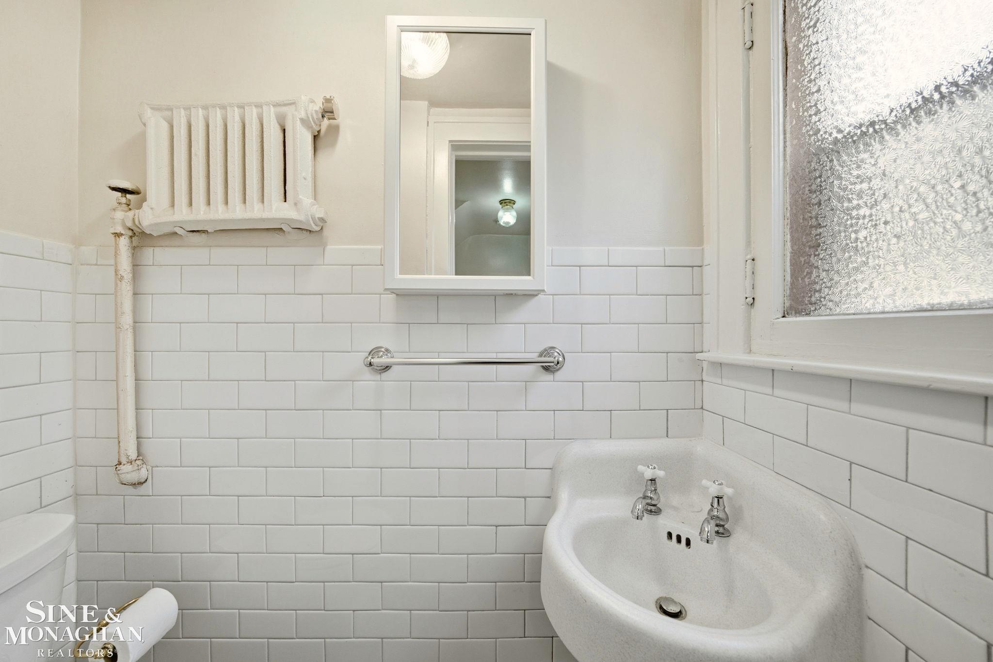 219 Lakewood Street, Detroit, MI, 48215