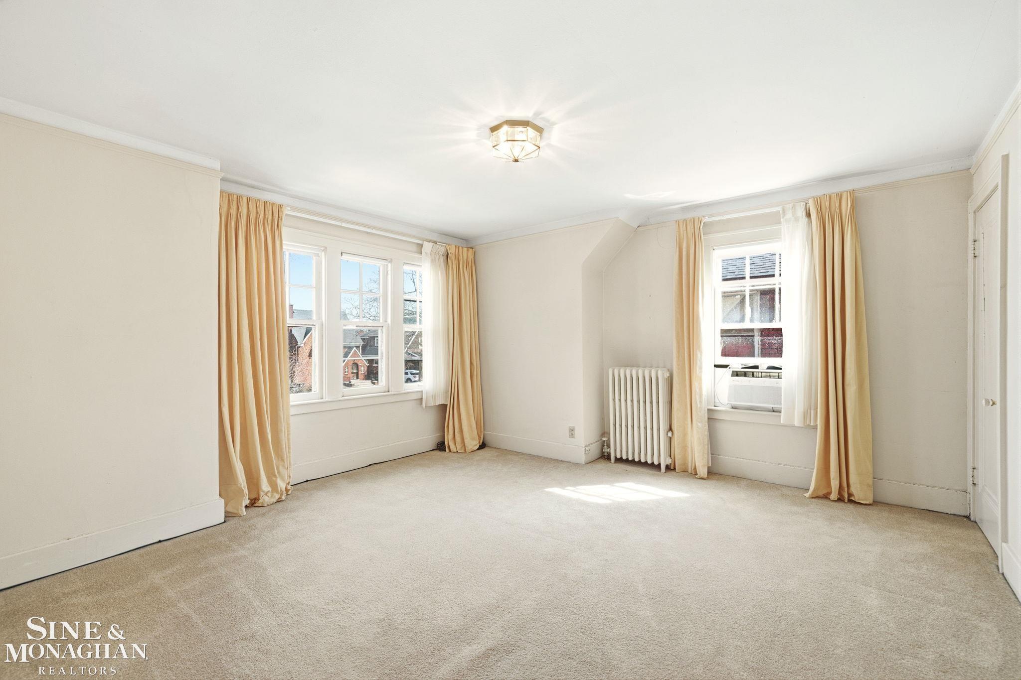 219 Lakewood Street, Detroit, MI, 48215