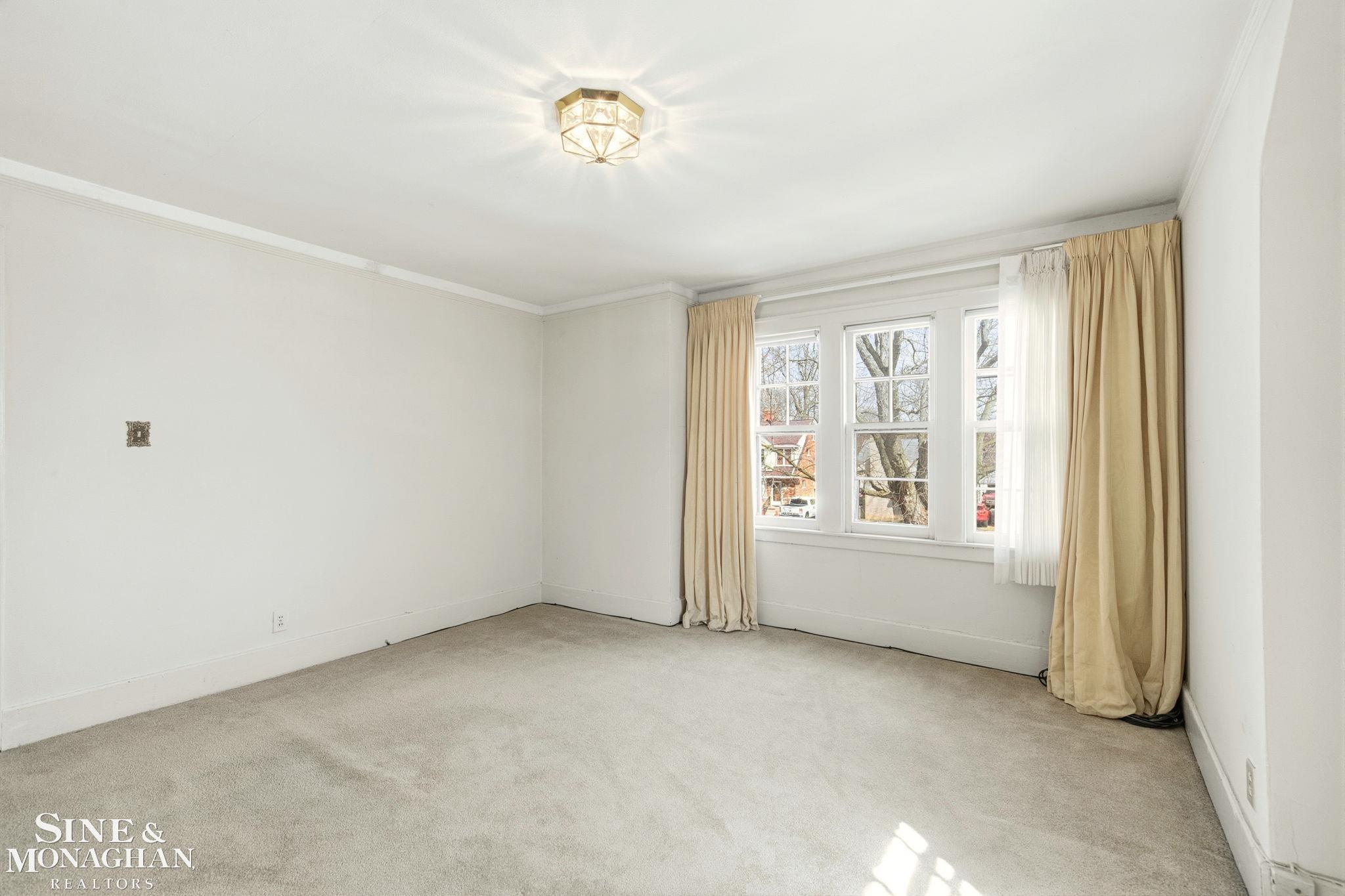 219 Lakewood Street, Detroit, MI, 48215