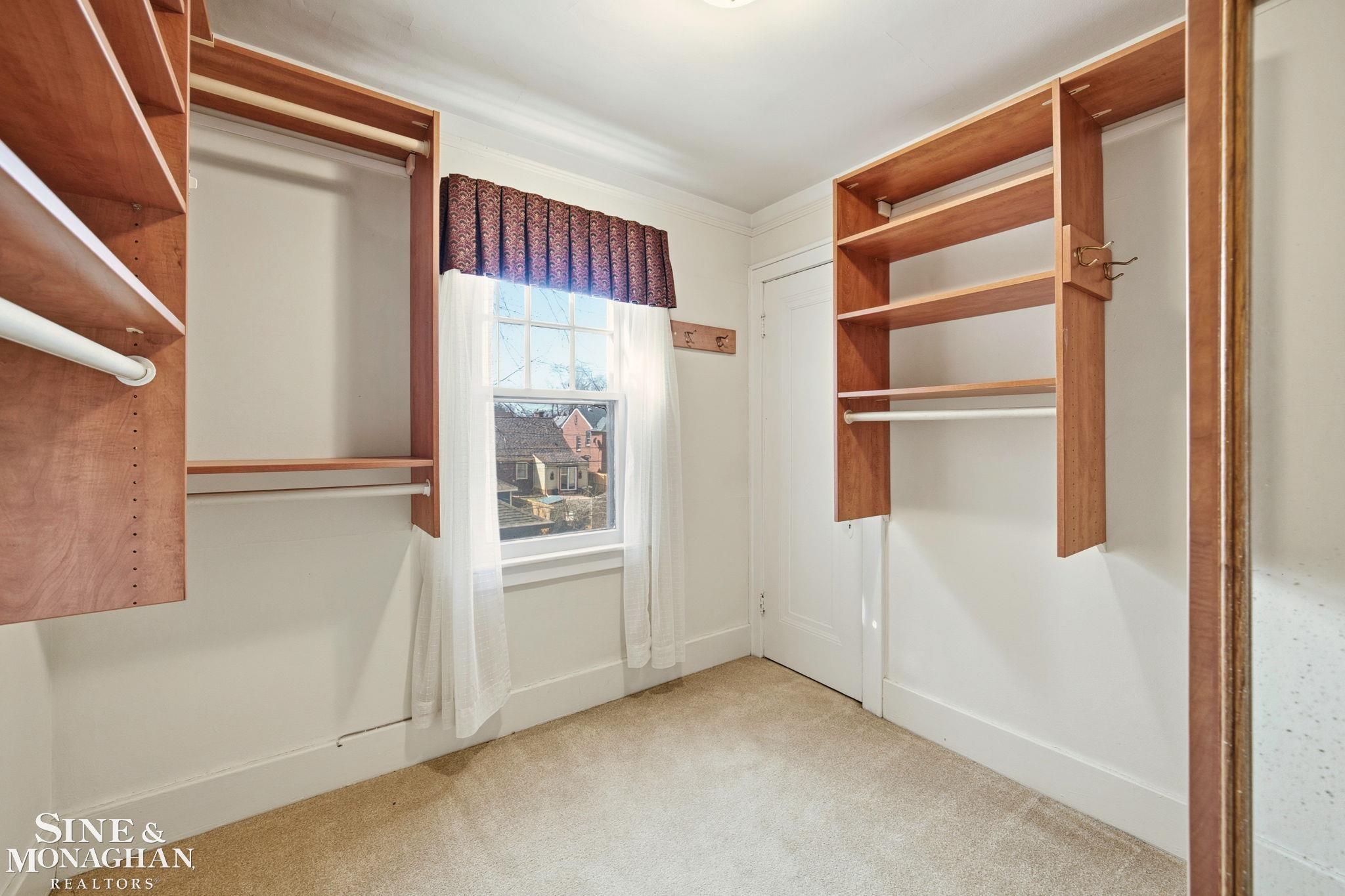 219 Lakewood Street, Detroit, MI, 48215