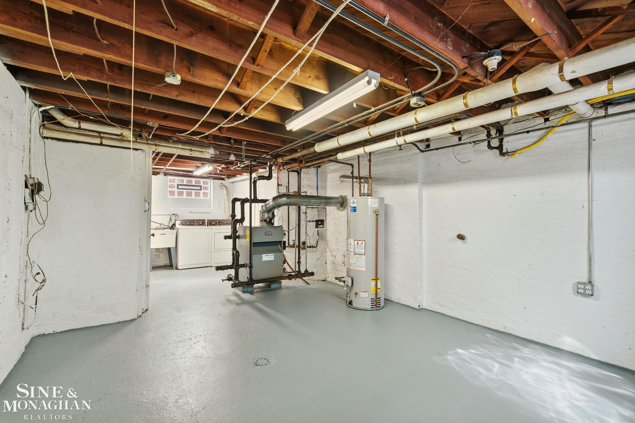 219 Lakewood Street, Detroit, MI, 48215