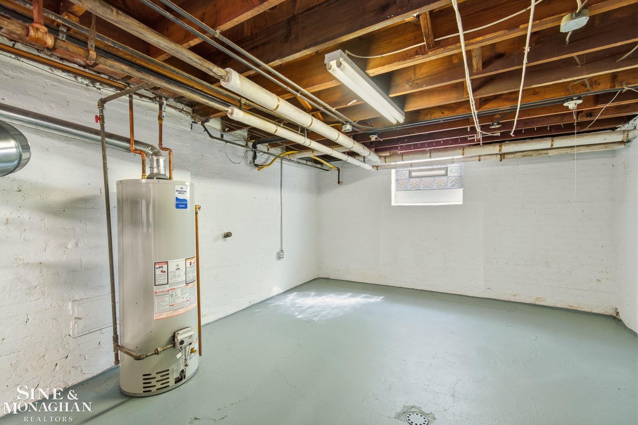 219 Lakewood Street, Detroit, MI, 48215