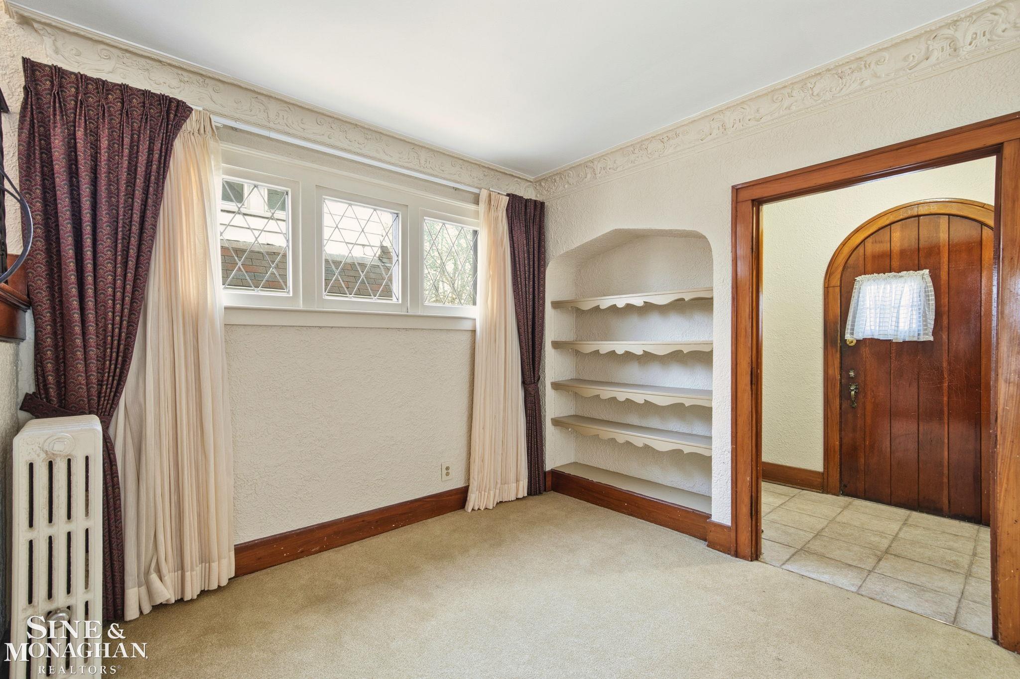 219 Lakewood Street, Detroit, MI, 48215