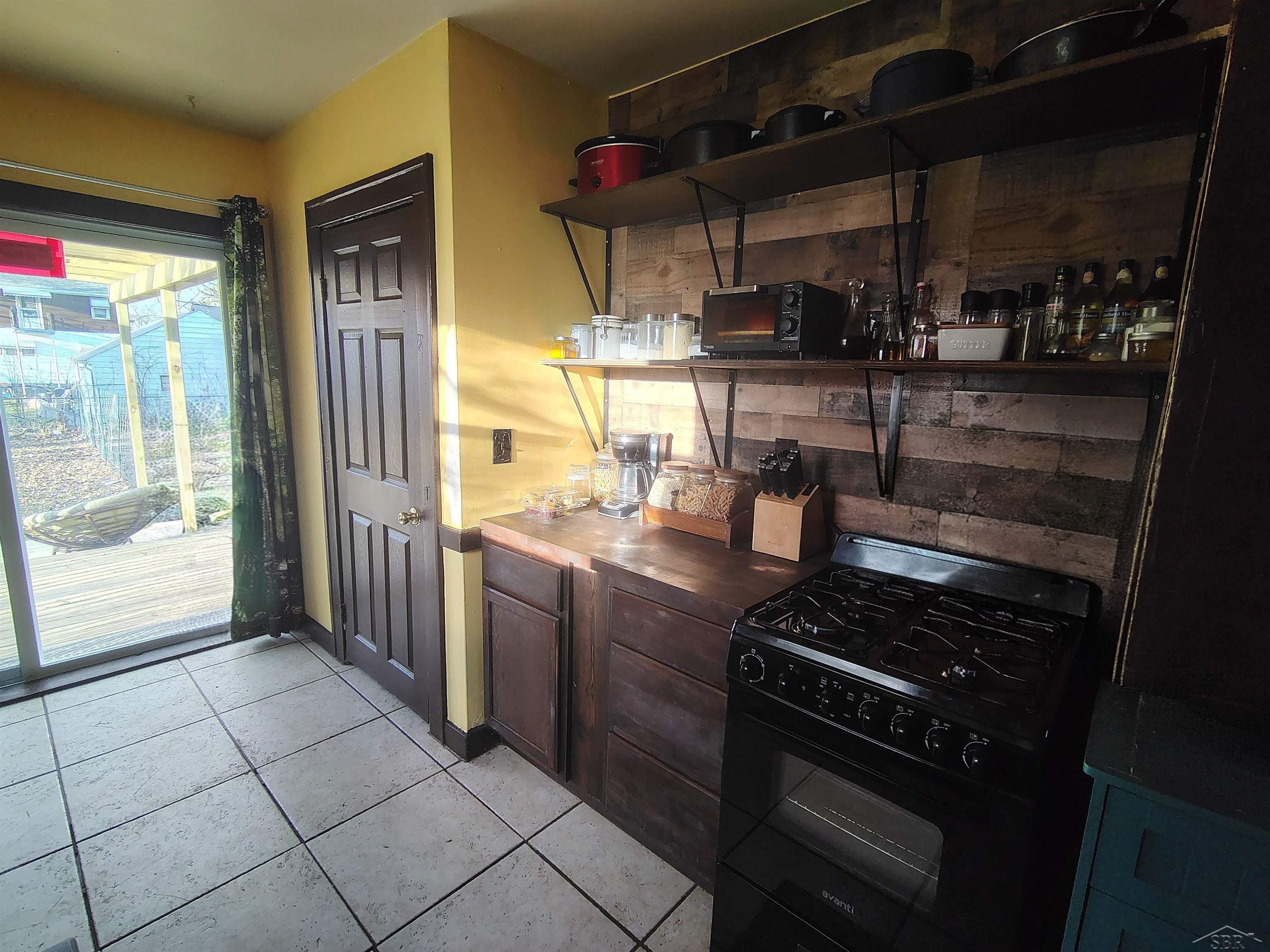 3221 Fulton Street, Saginaw, MI, 48601