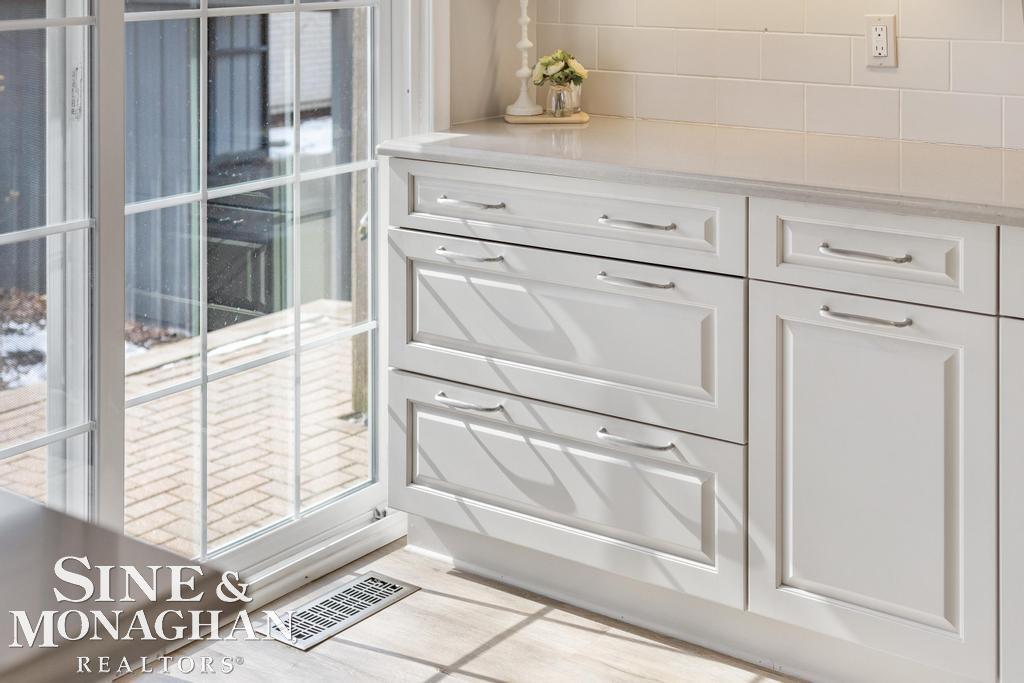 2029 Shorepointe Lane, Grosse Pointe, MI, 48236