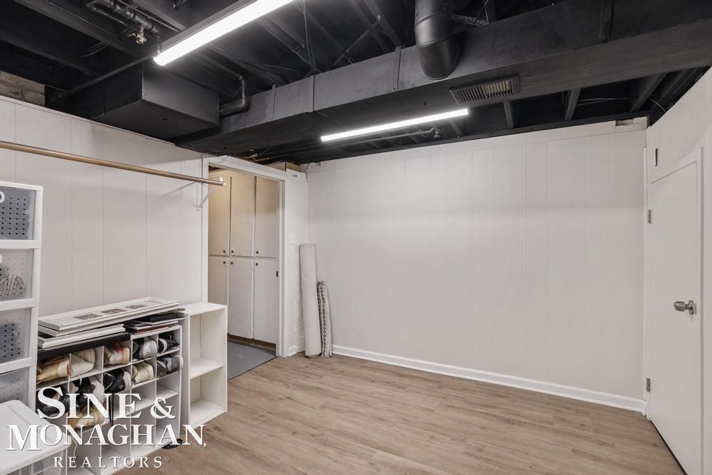 2029 Shorepointe Lane, Grosse Pointe, MI, 48236