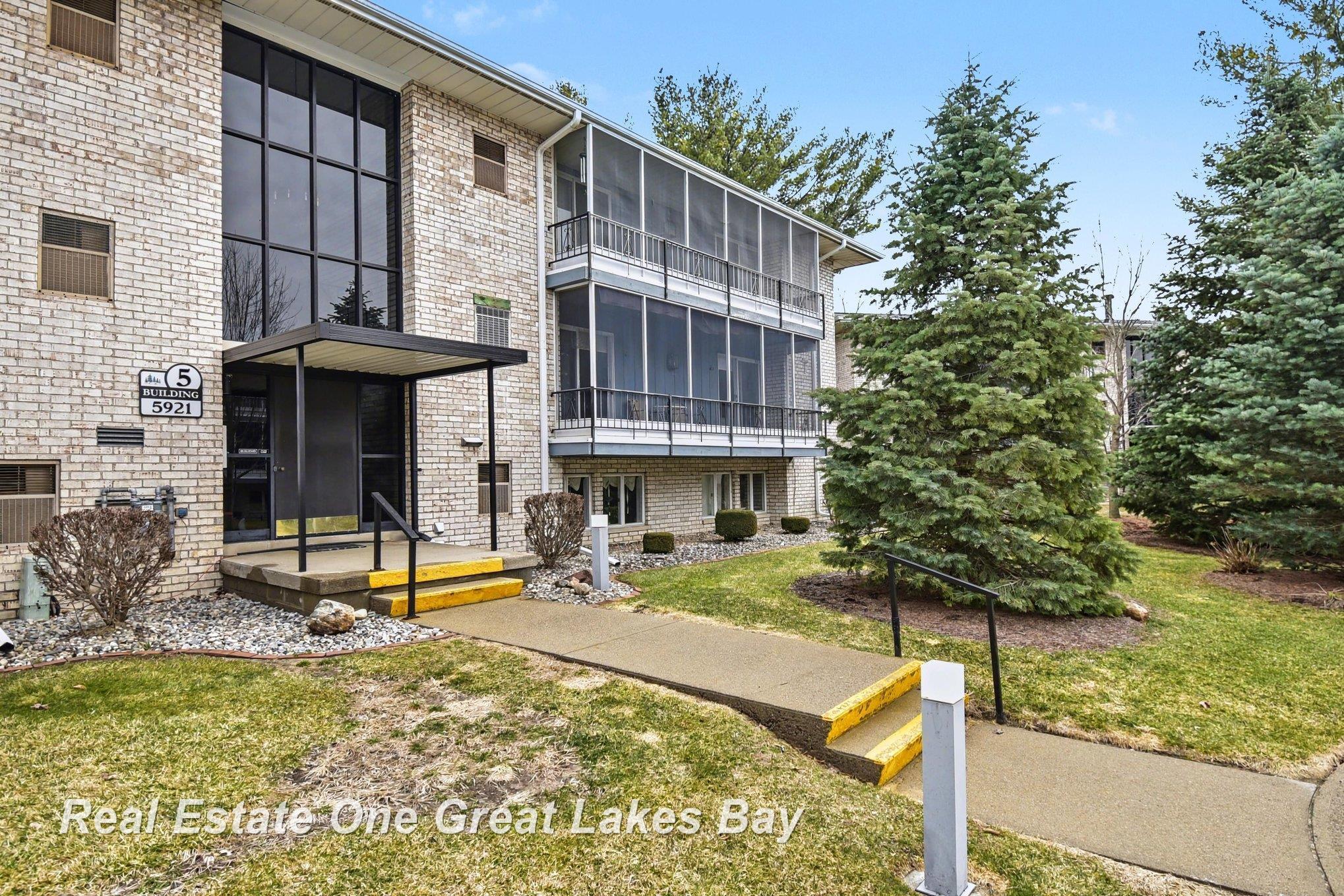 5921 W Michigan Avenue UNIT&nbsp;B2, Saginaw, MI, 48638