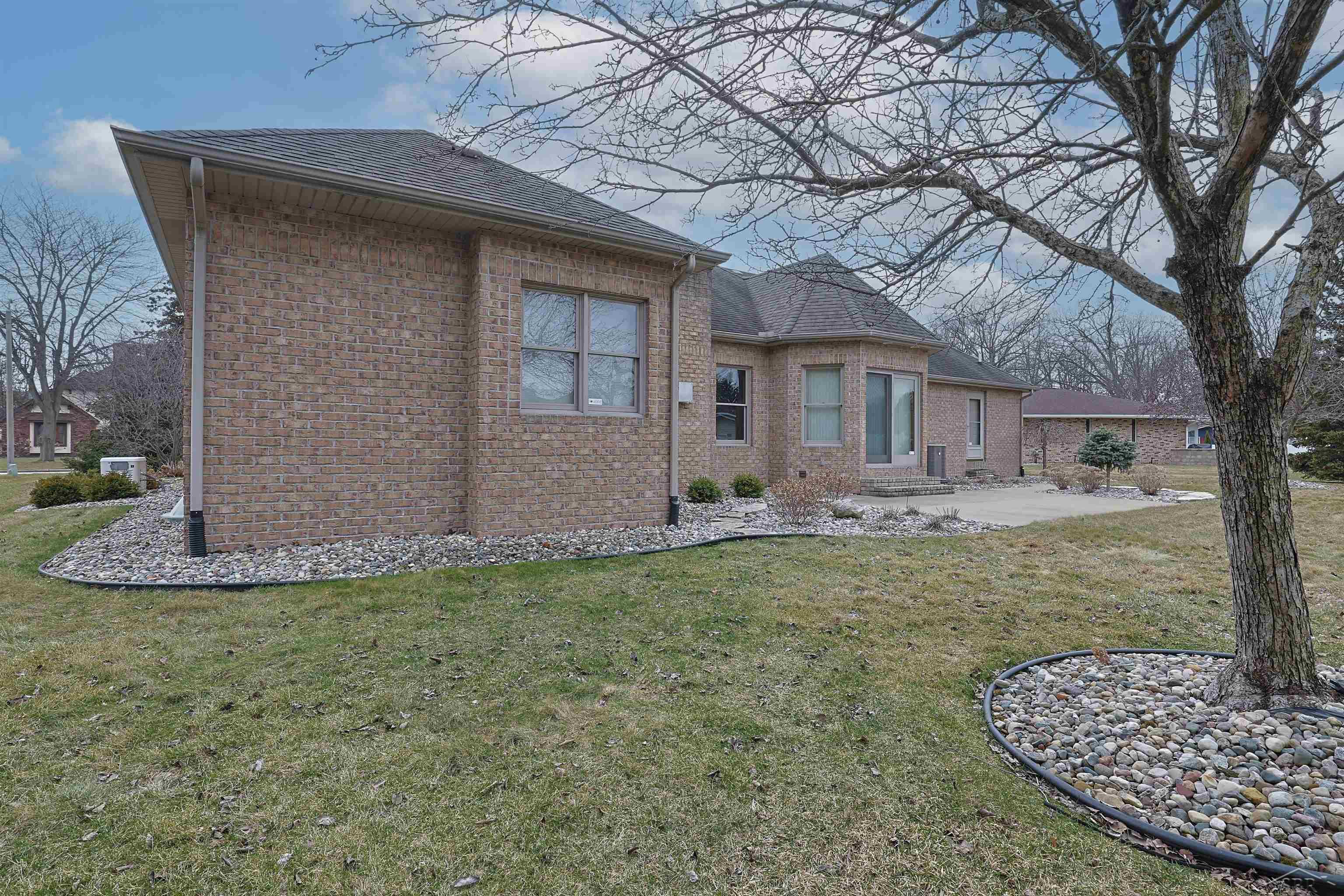 3415 Win Kae Place, Bay City, MI, 48706