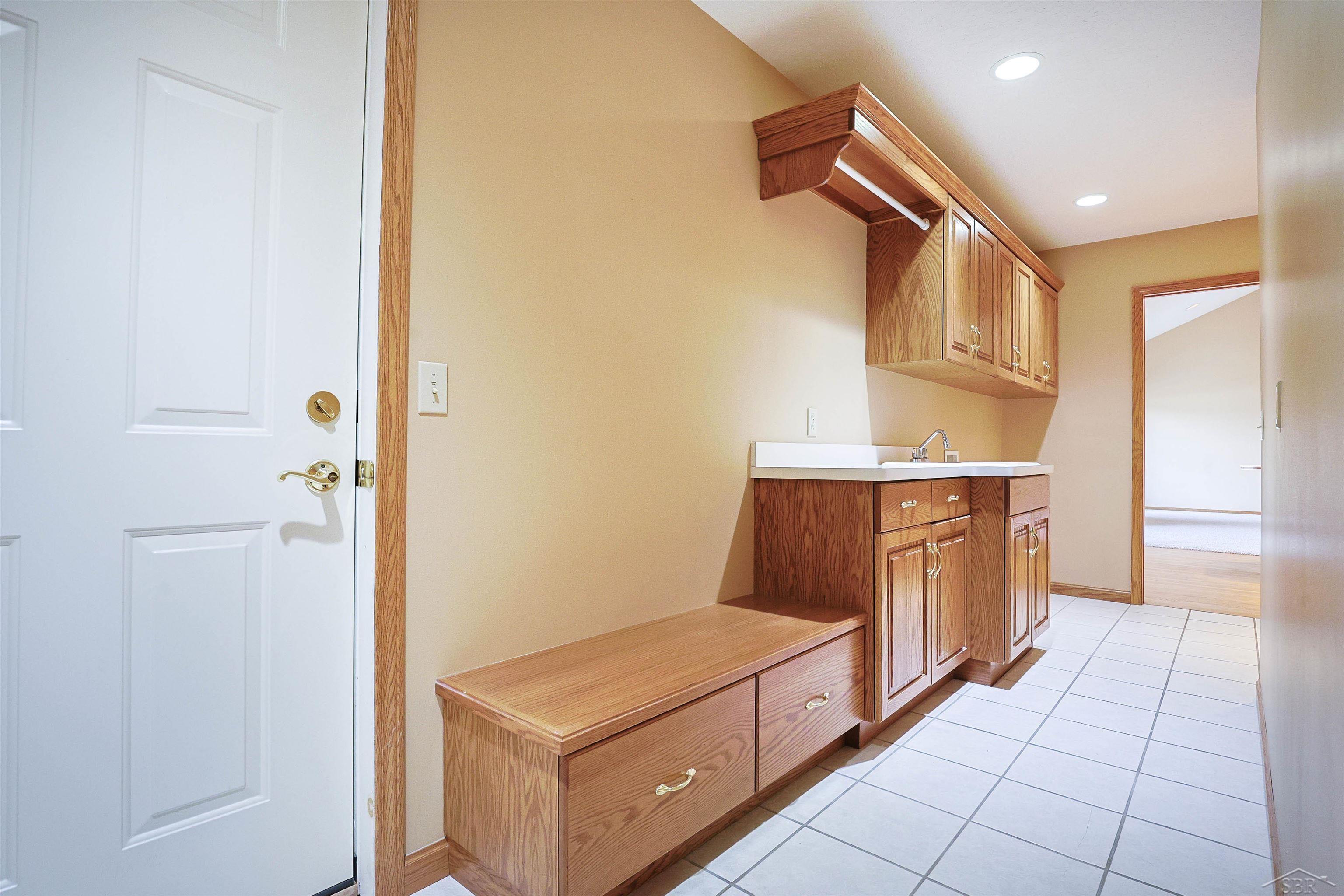 3415 Win Kae Place, Bay City, MI, 48706