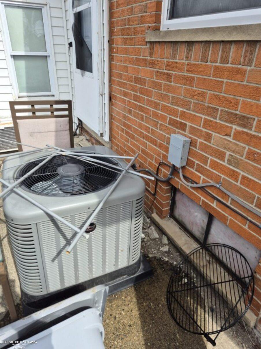 24837 Curie Street, Warren, MI, 48091