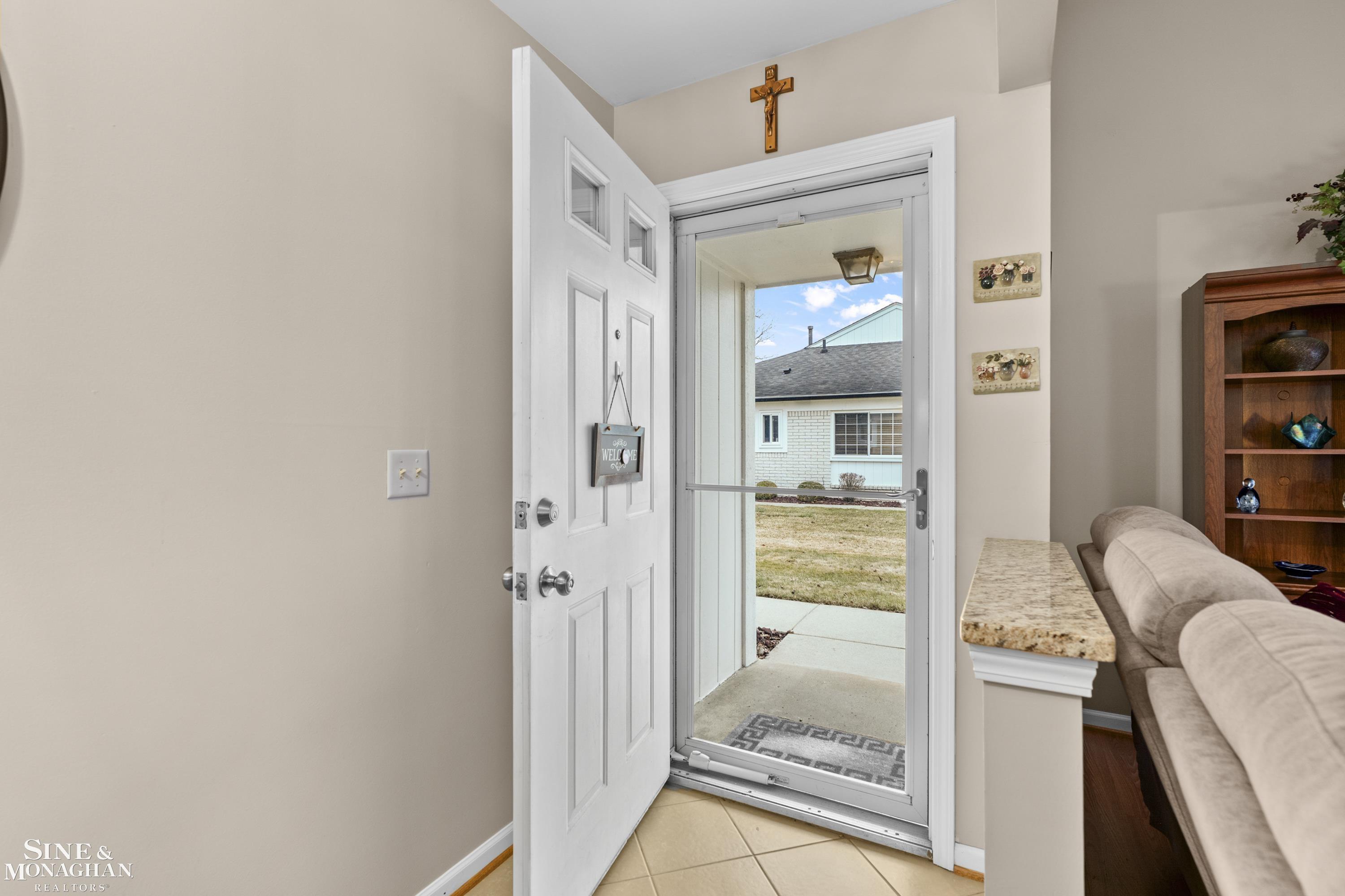 738 Country Club Drive, Saint Clair Shores, MI, 48082