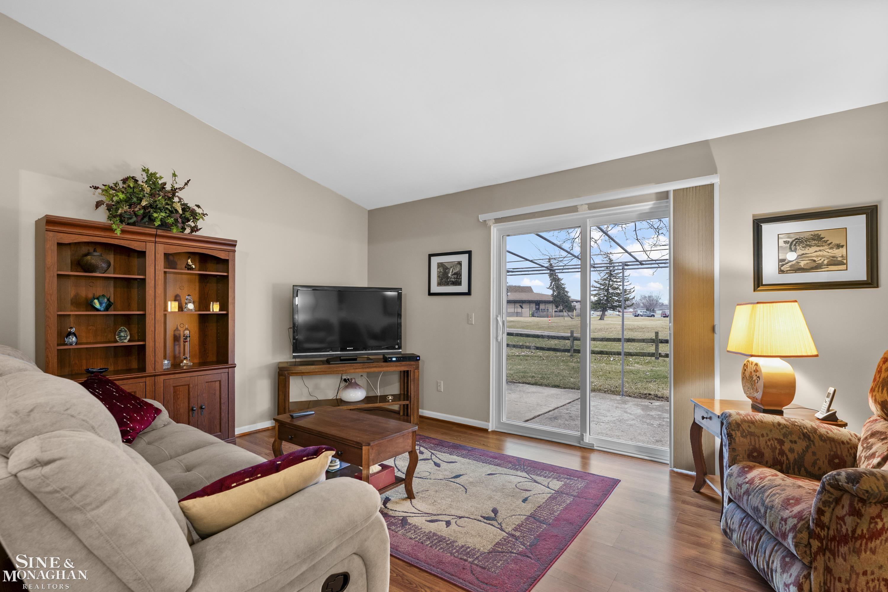 738 Country Club Drive, Saint Clair Shores, MI, 48082