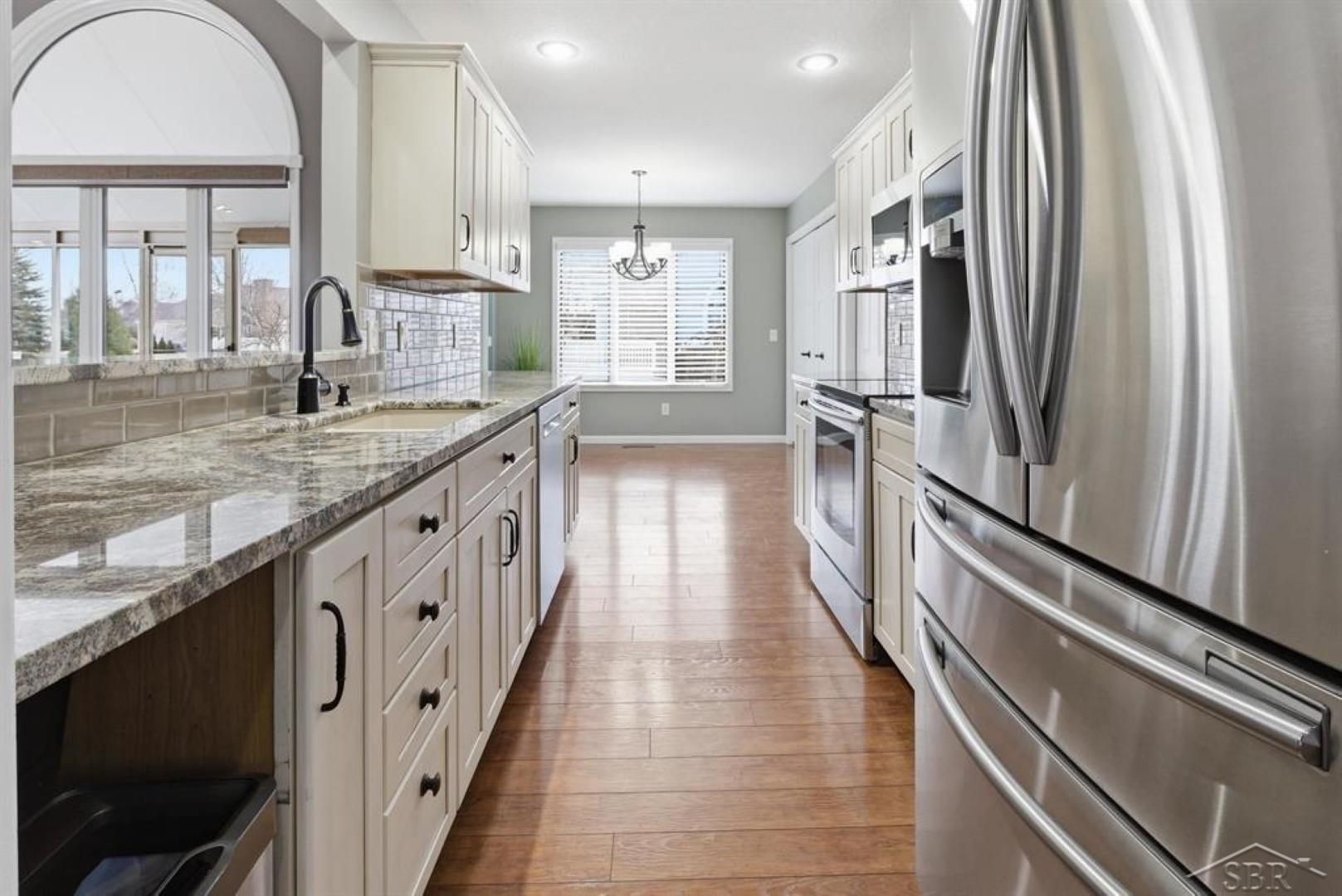 5603 Firethorne Drive, Bay City, MI, 48706