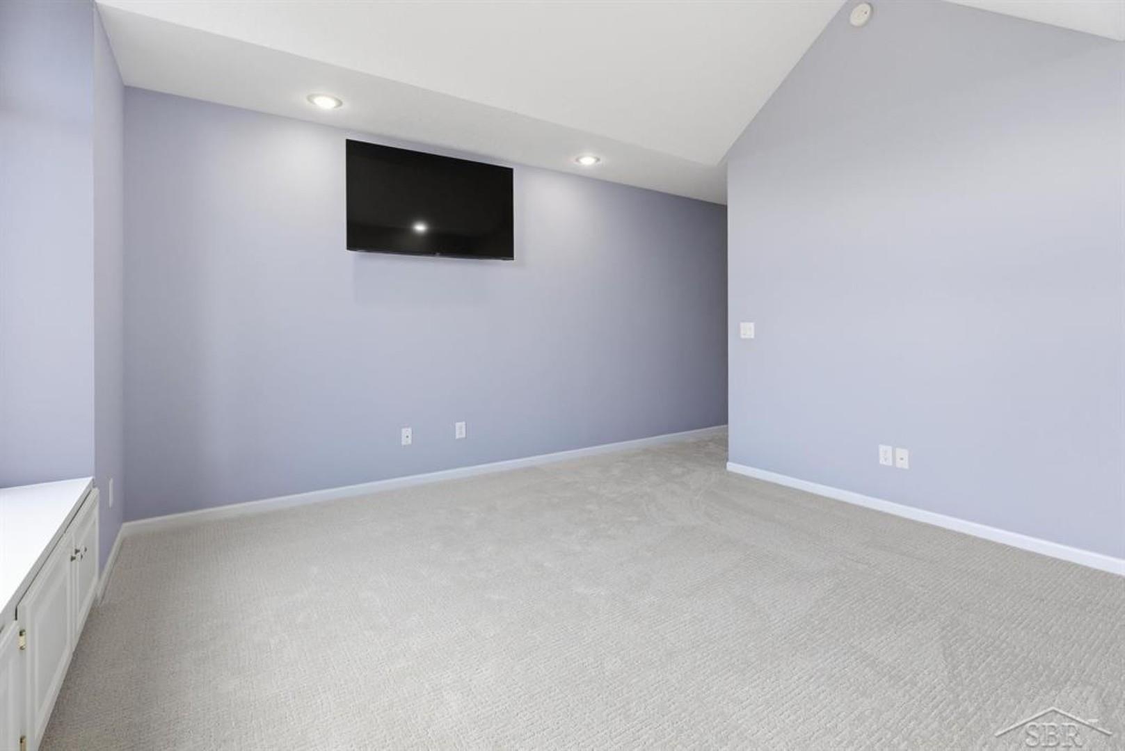 5603 Firethorne Drive, Bay City, MI, 48706