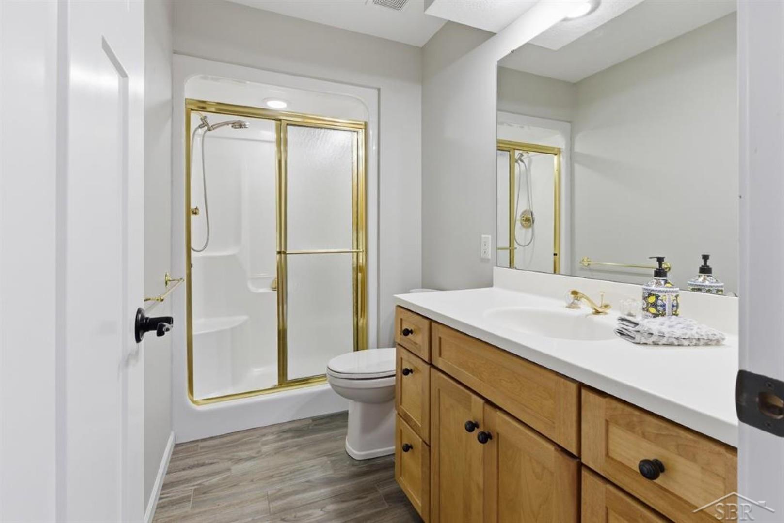 5603 Firethorne Drive, Bay City, MI, 48706