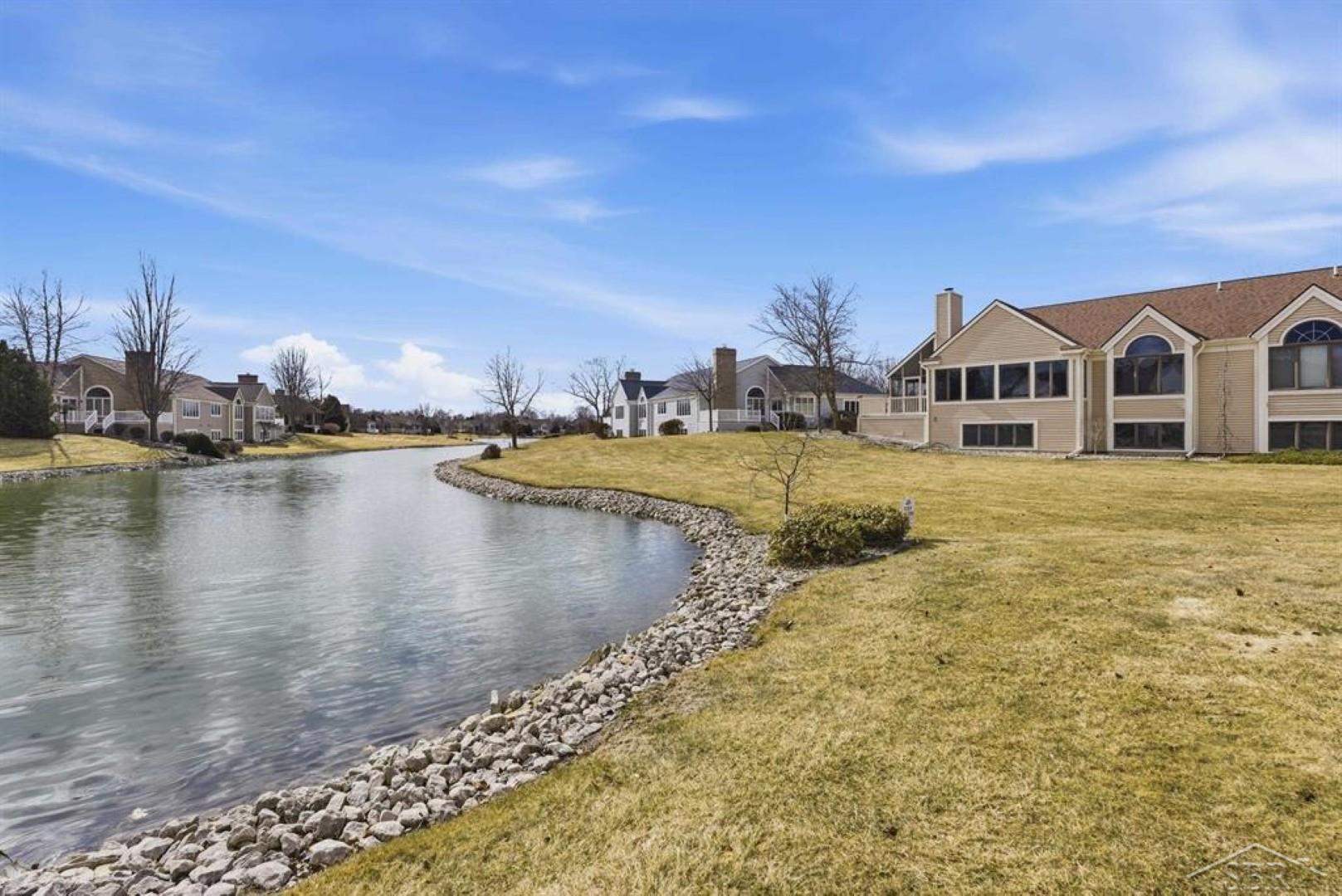 5603 Firethorne Drive, Bay City, MI, 48706