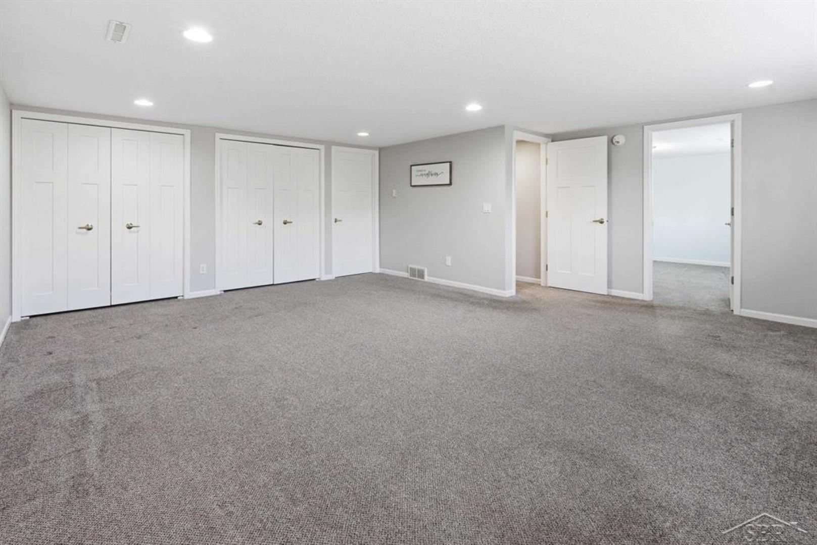 5603 Firethorne Drive, Bay City, MI, 48706