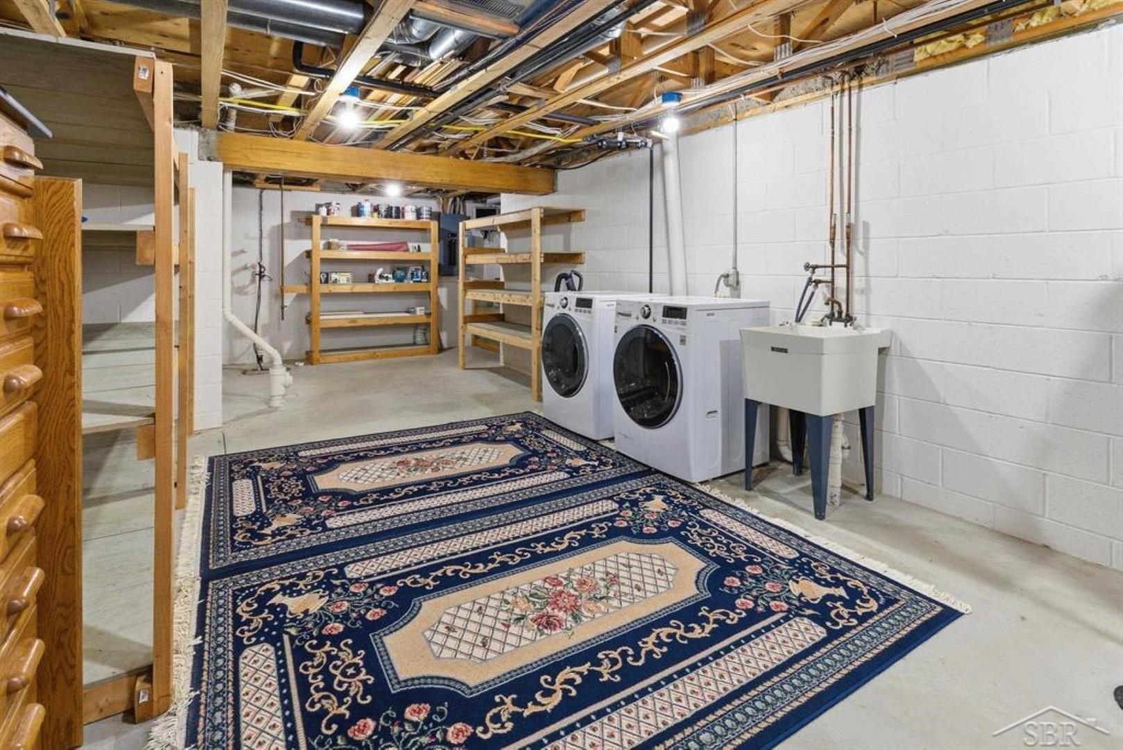 5603 Firethorne Drive, Bay City, MI, 48706