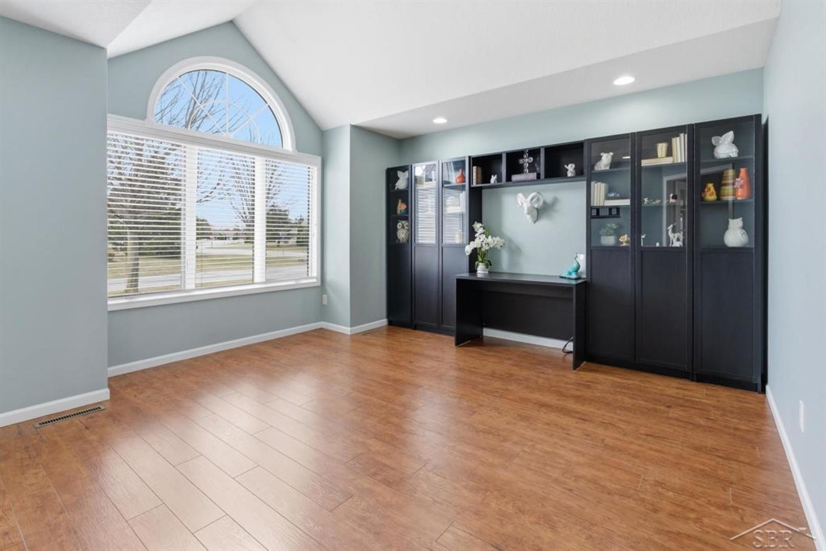 5603 Firethorne Drive, Bay City, MI, 48706