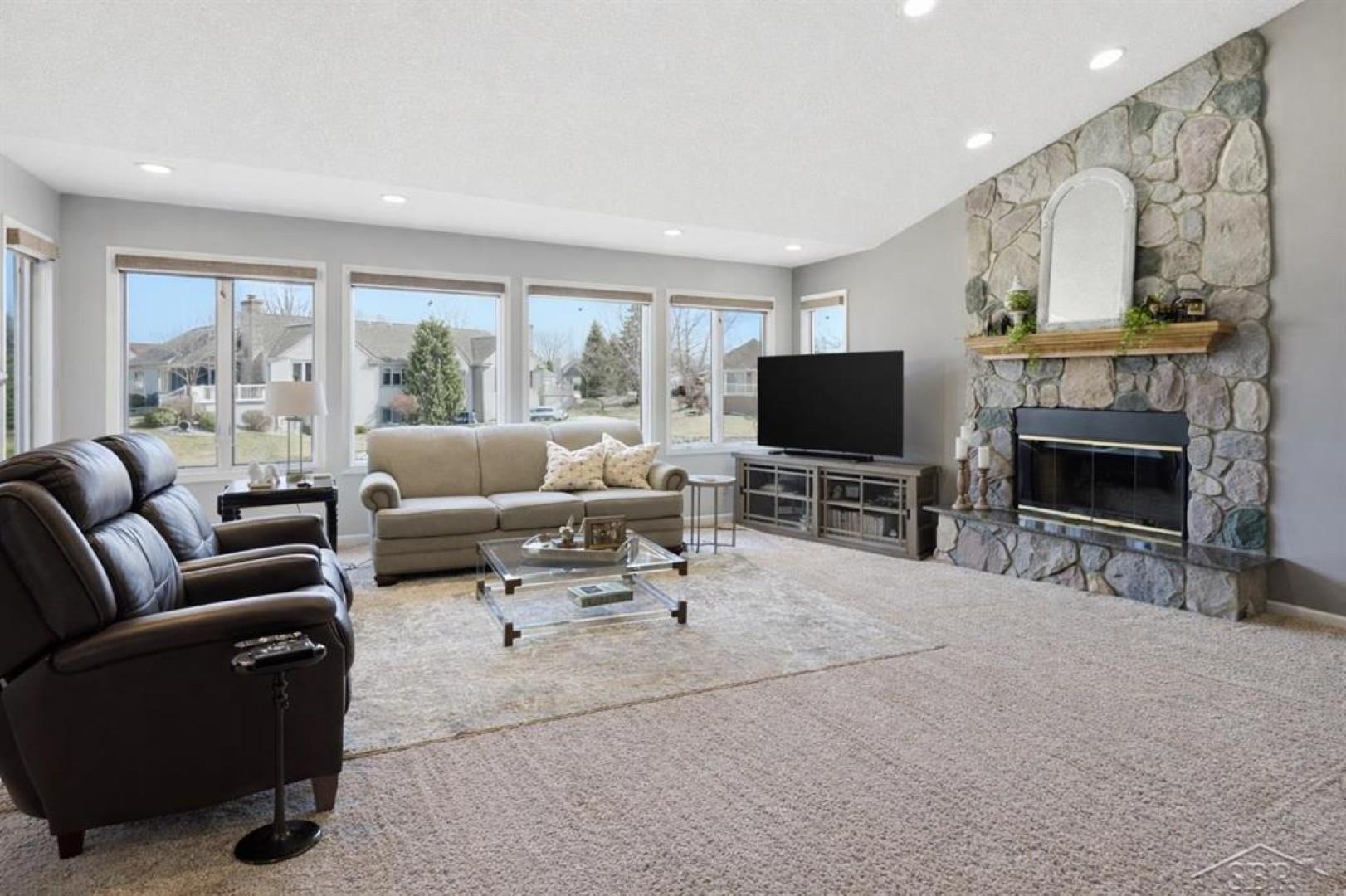 5603 Firethorne Drive, Bay City, MI, 48706