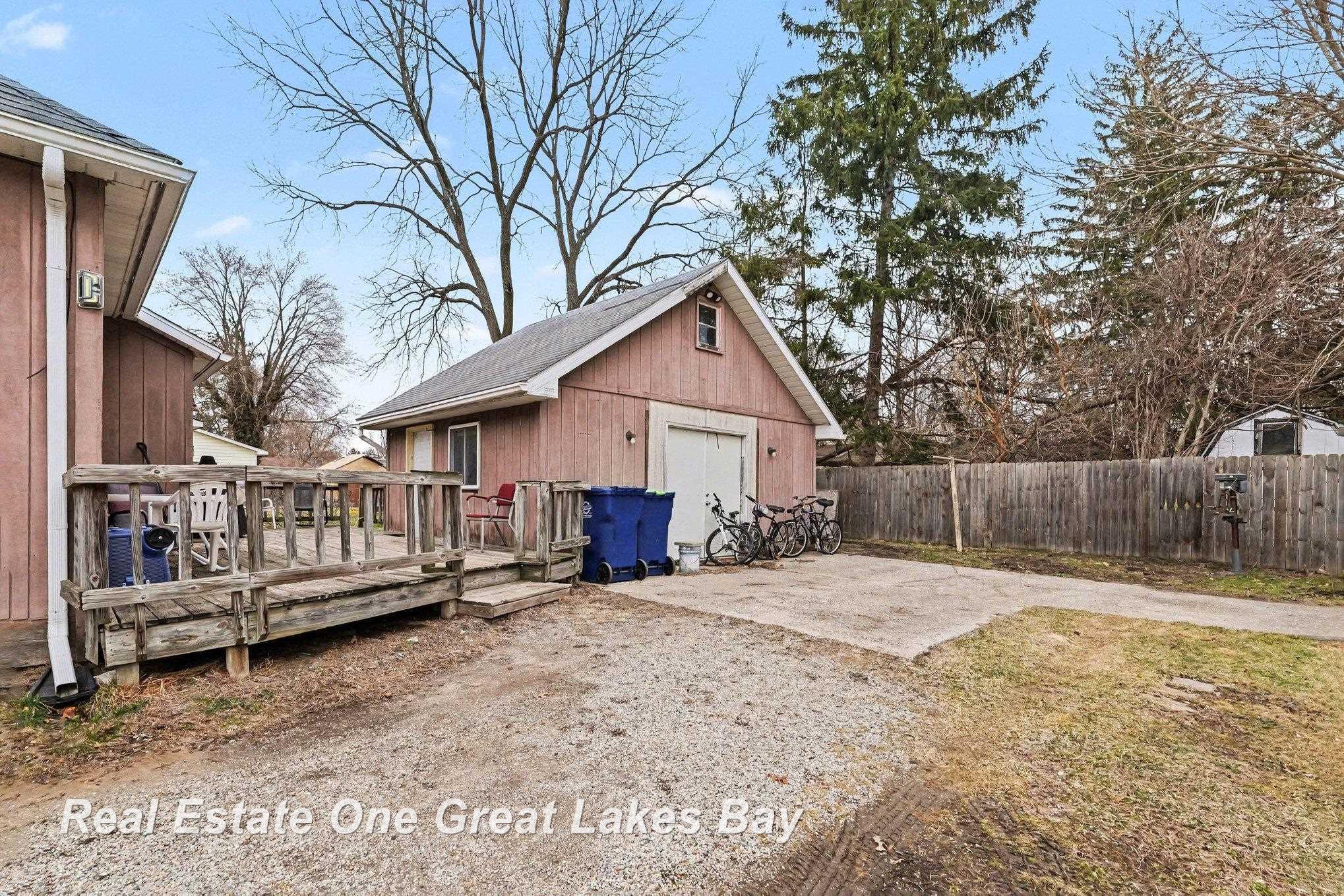 621 W Hosmer Street, Saint Charles, MI, 48655