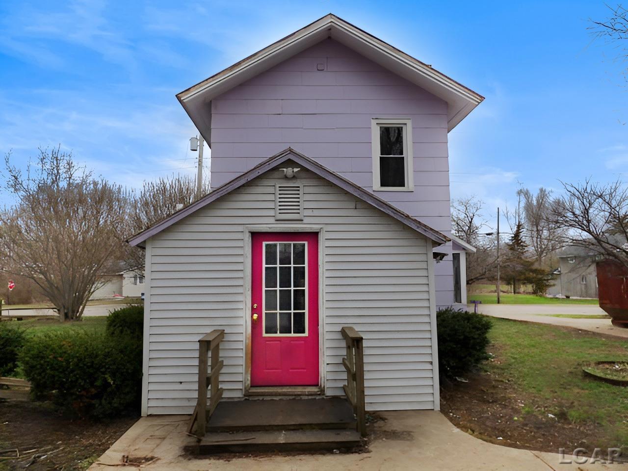 2713 Lilac Road, Hillsdale, MI, 49242