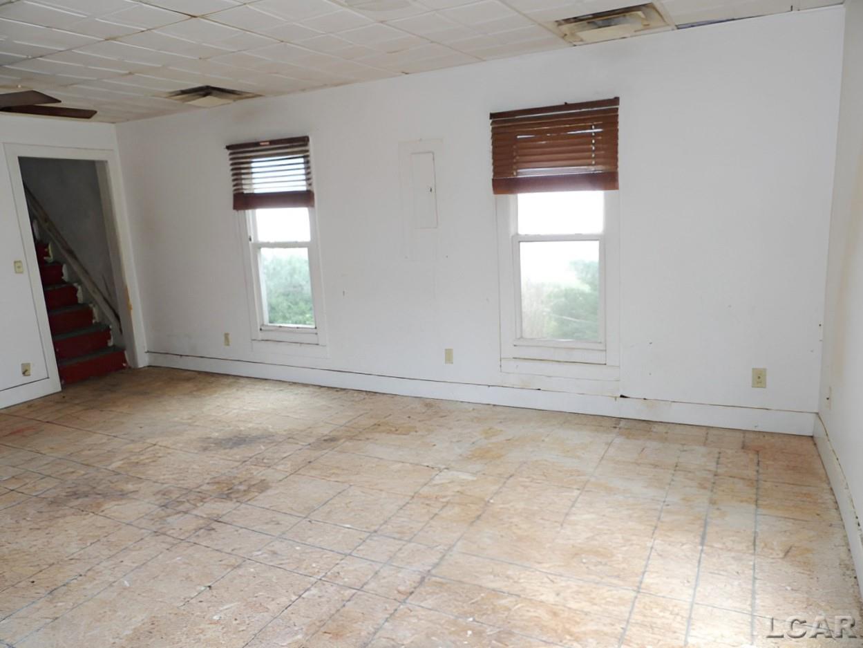 2713 Lilac Road, Hillsdale, MI, 49242