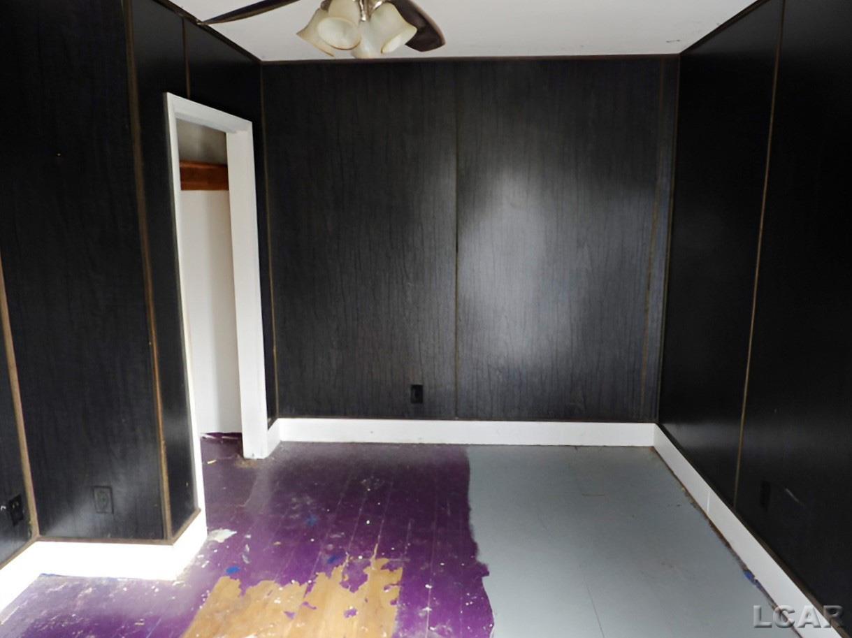 2713 Lilac Road, Hillsdale, MI, 49242