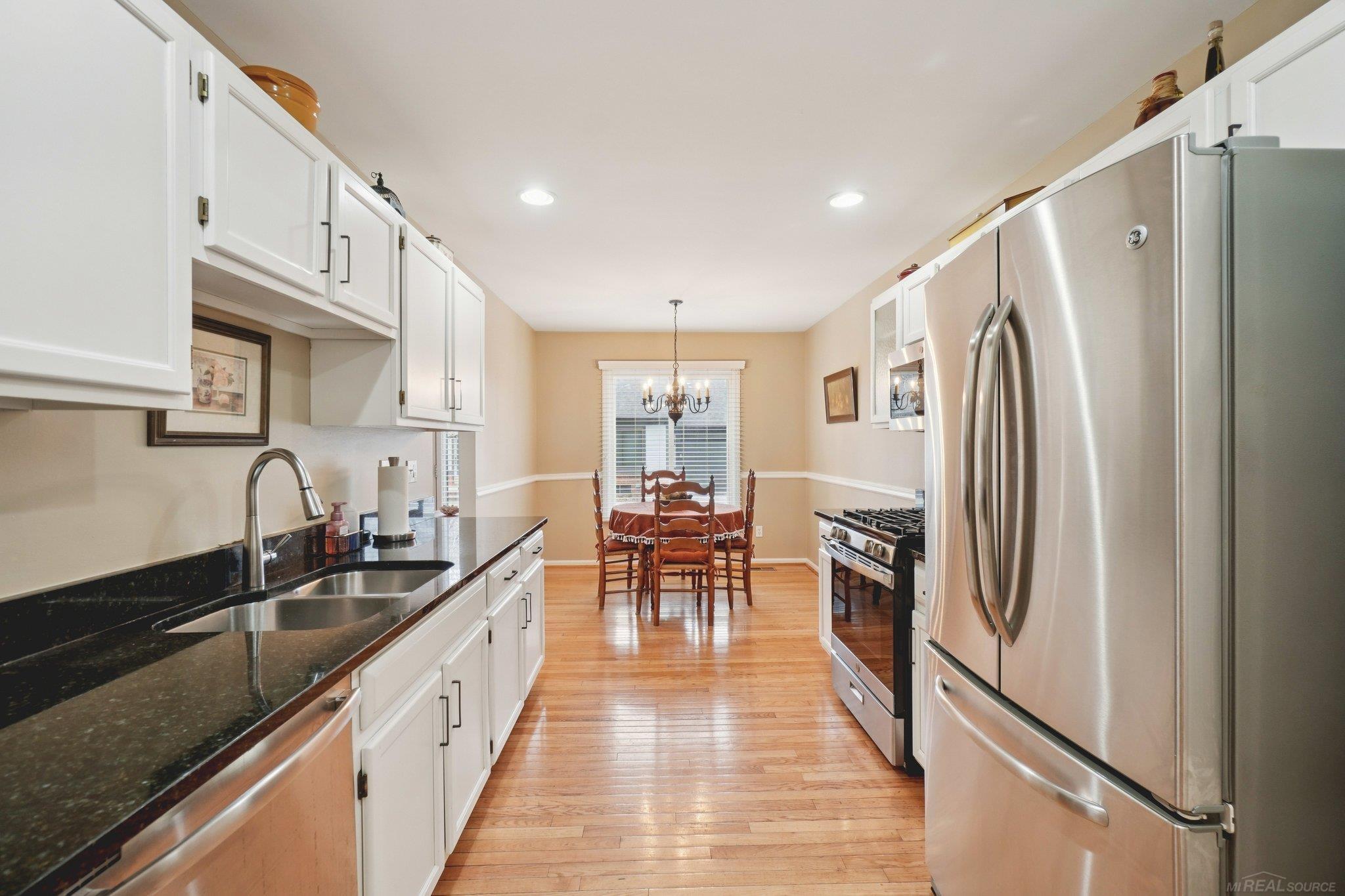 2799 Lochmoor Boulevard, Lake Orion, MI, 48360