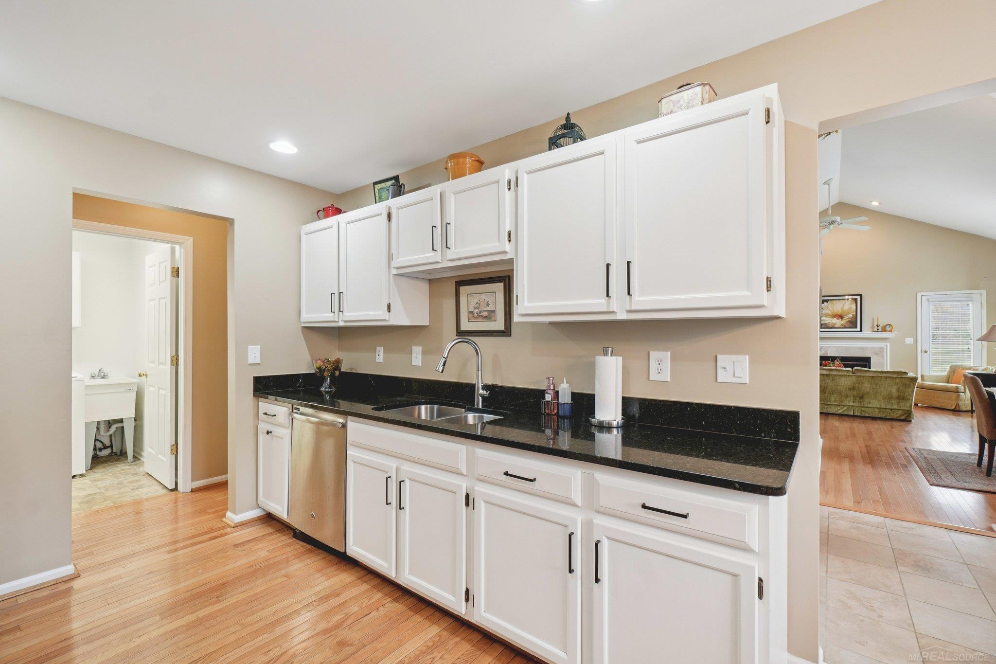 2799 Lochmoor Boulevard, Lake Orion, MI, 48360