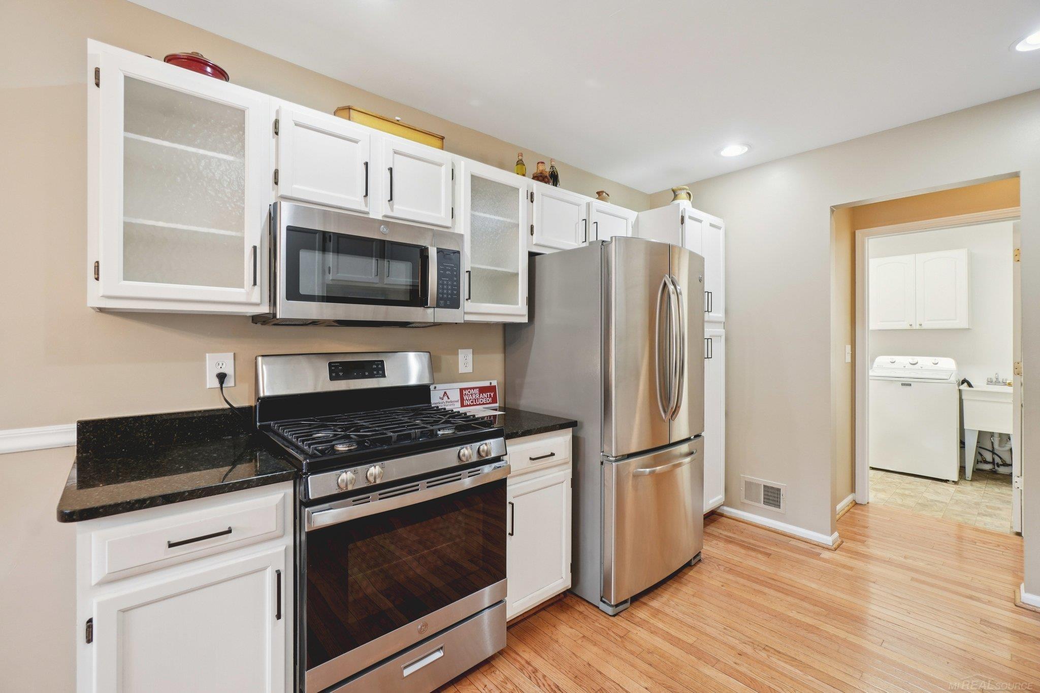 2799 Lochmoor Boulevard, Lake Orion, MI, 48360