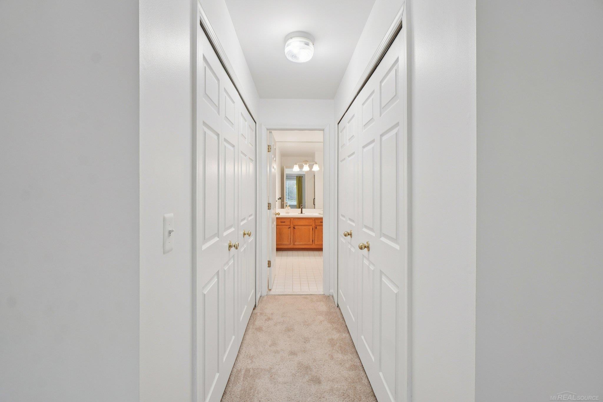 2799 Lochmoor Boulevard, Lake Orion, MI, 48360