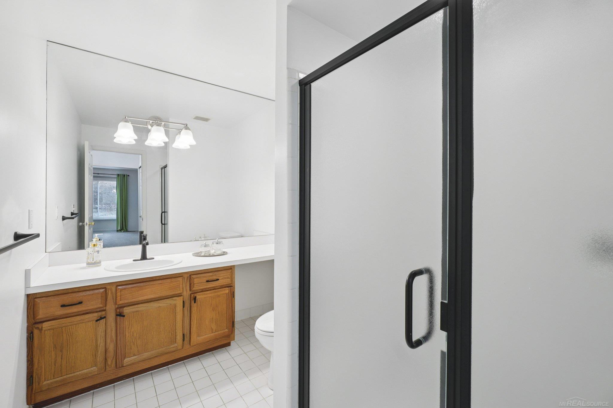 2799 Lochmoor Boulevard, Lake Orion, MI, 48360