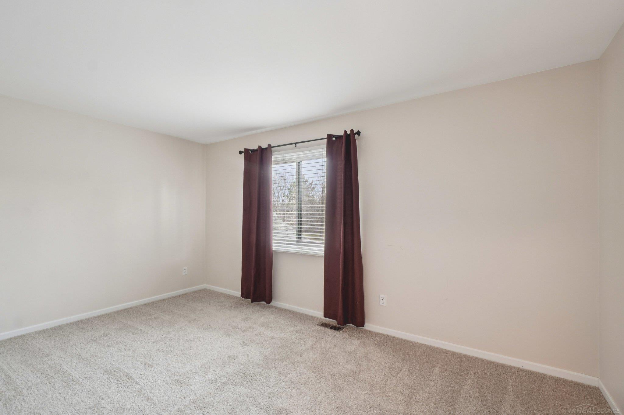 2799 Lochmoor Boulevard, Lake Orion, MI, 48360