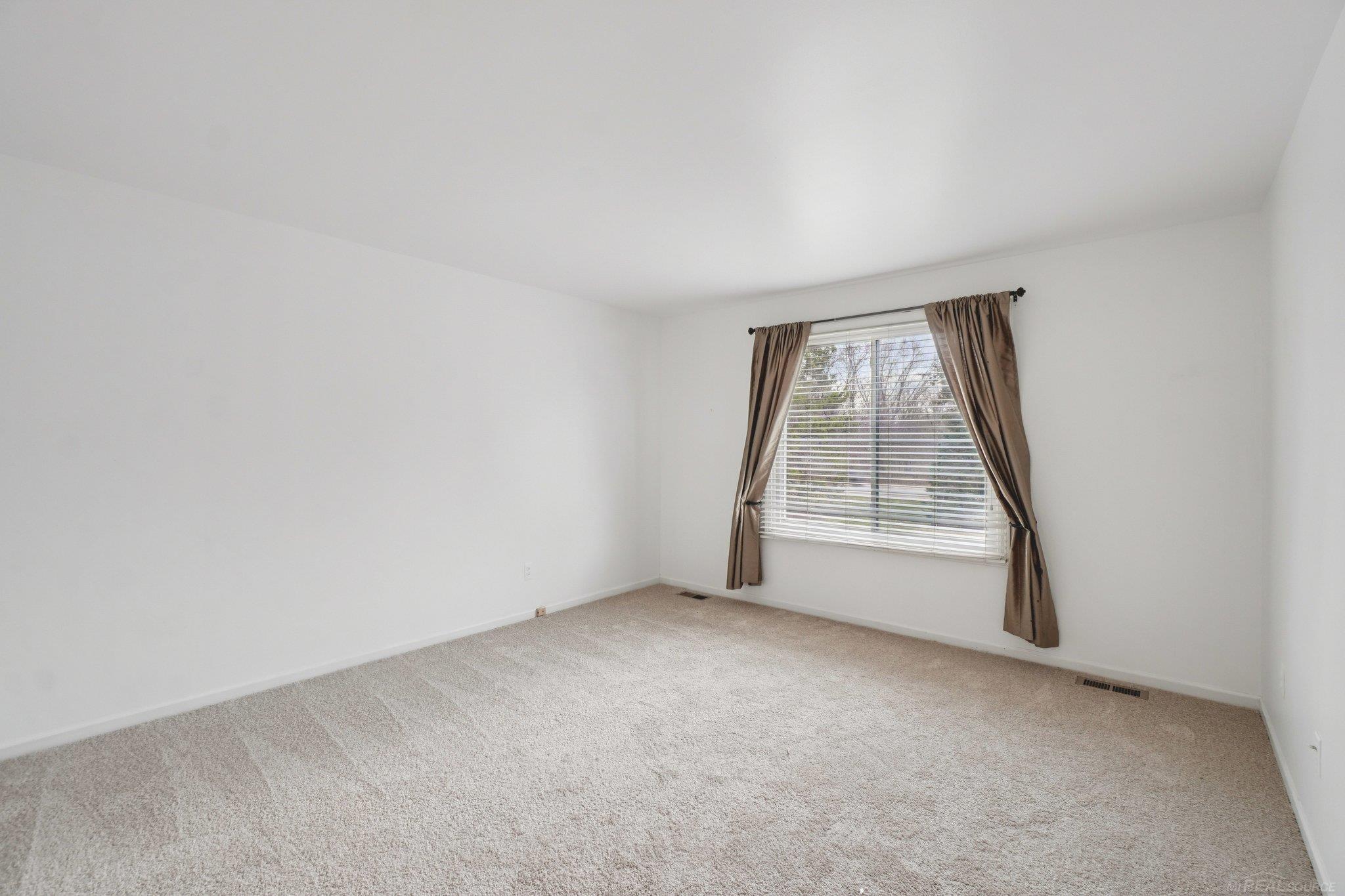 2799 Lochmoor Boulevard, Lake Orion, MI, 48360