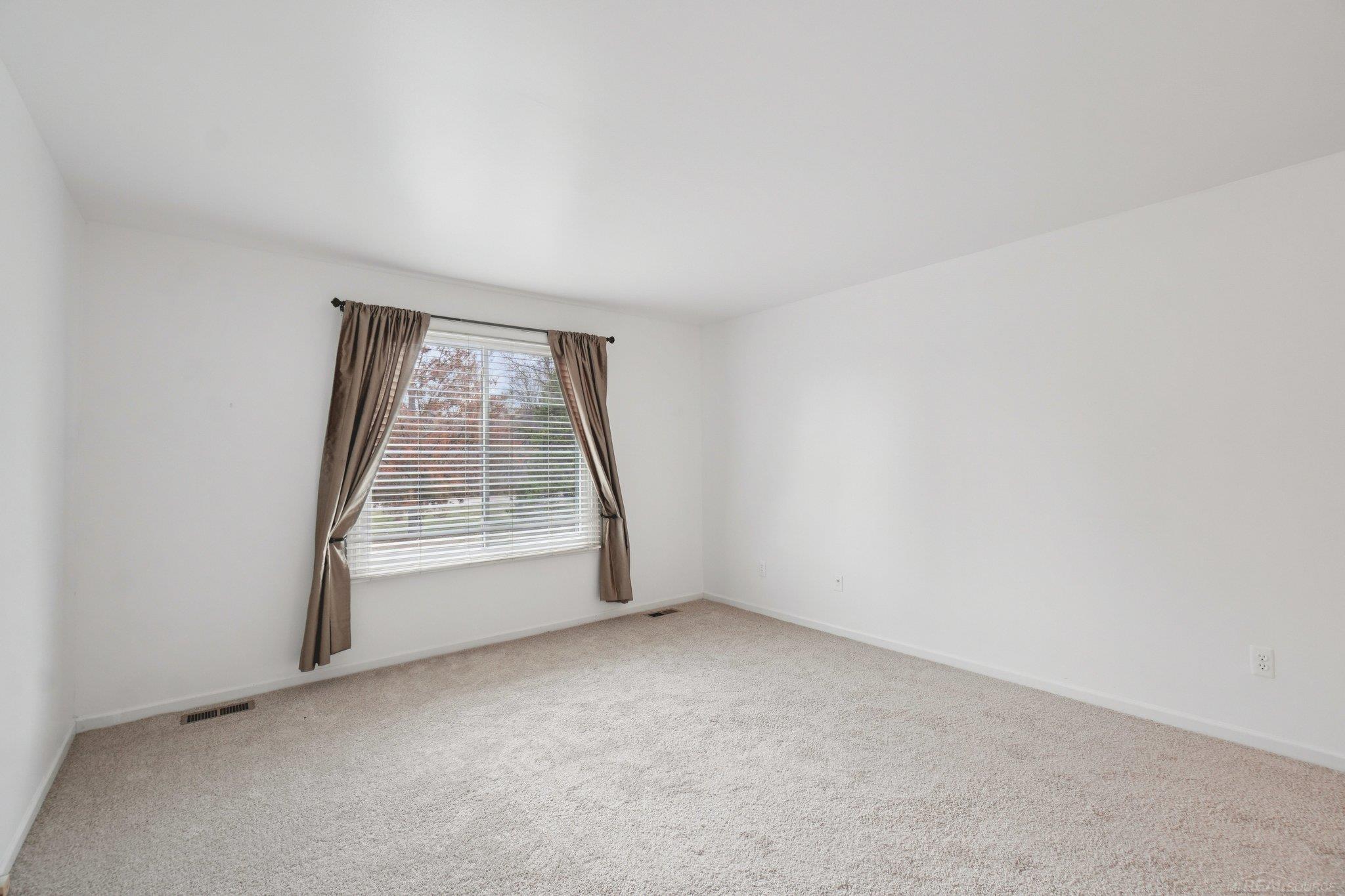 2799 Lochmoor Boulevard, Lake Orion, MI, 48360