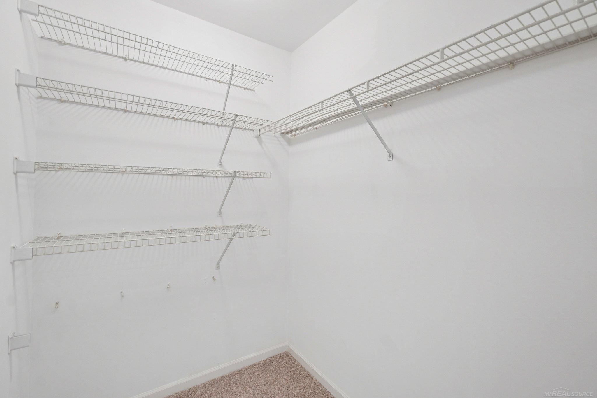 2799 Lochmoor Boulevard, Lake Orion, MI, 48360