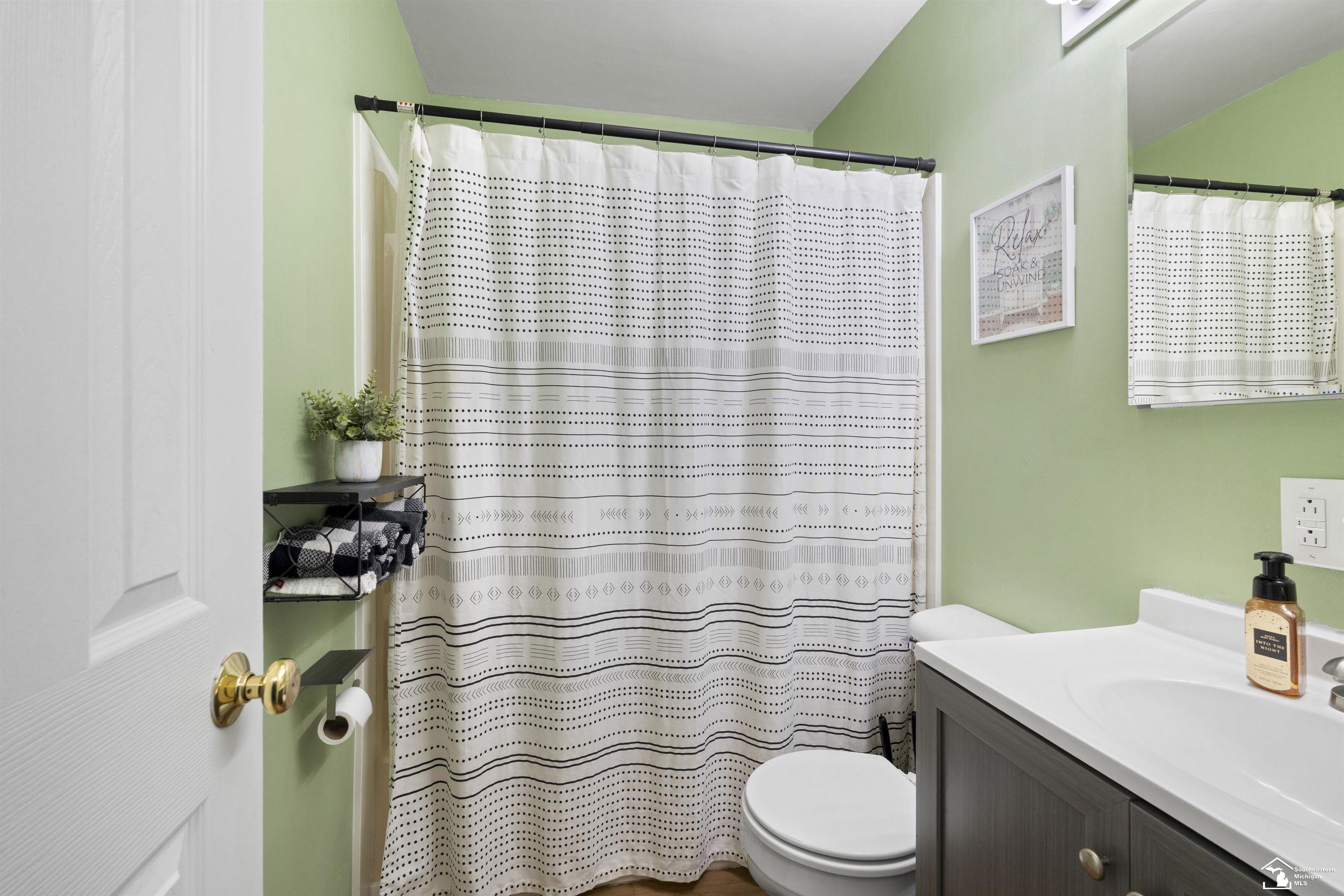 2165 Occidental Highway, Adrian, MI, 49221