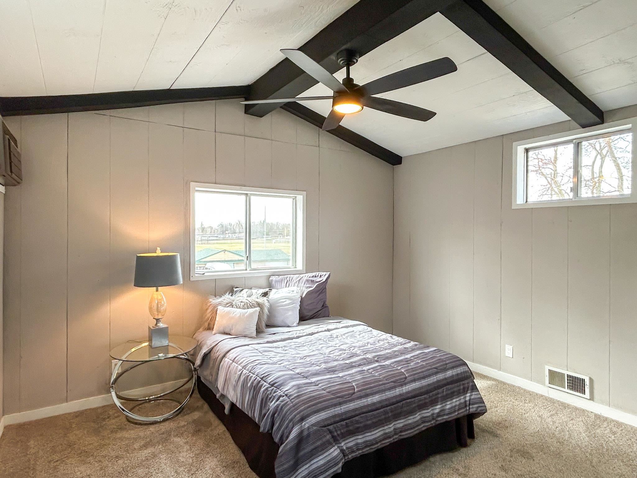 2399 E Parkwood Avenue, Burton, MI, 48529