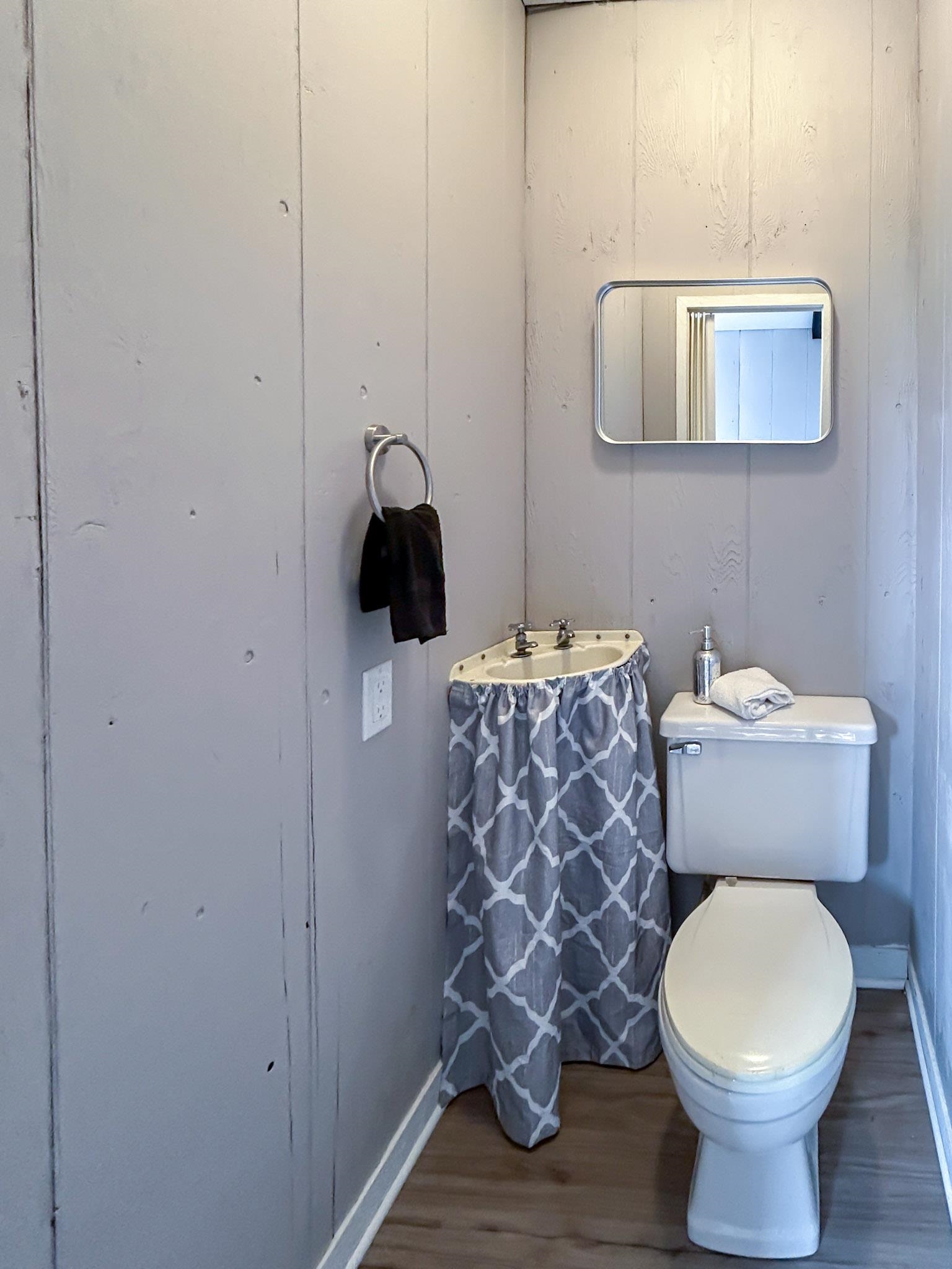 2399 E Parkwood Avenue, Burton, MI, 48529