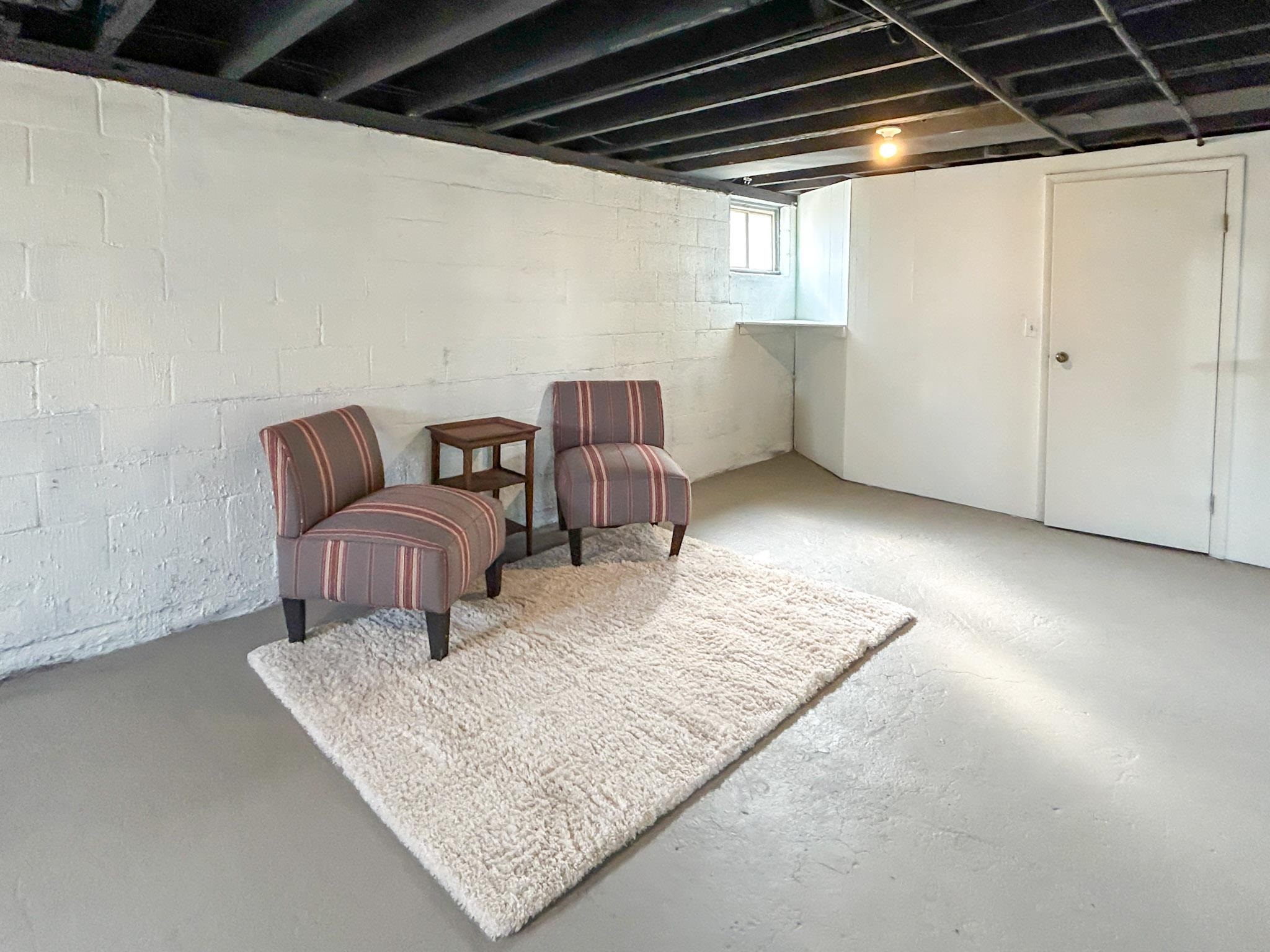 2399 E Parkwood Avenue, Burton, MI, 48529