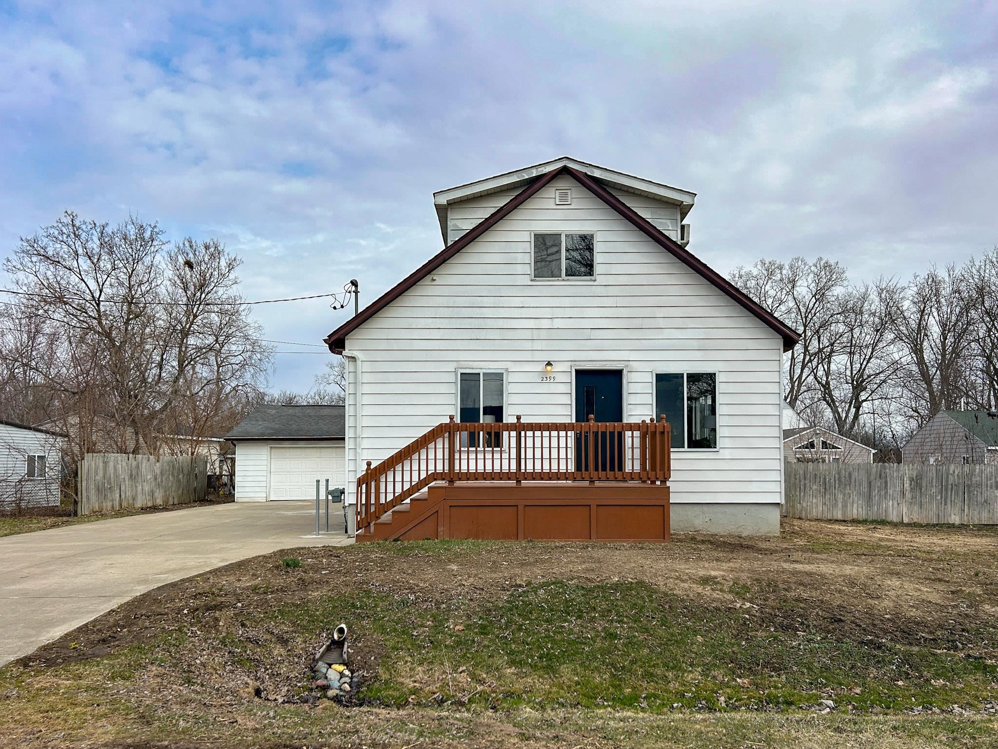 2399 E Parkwood Avenue, Burton, MI, 48529