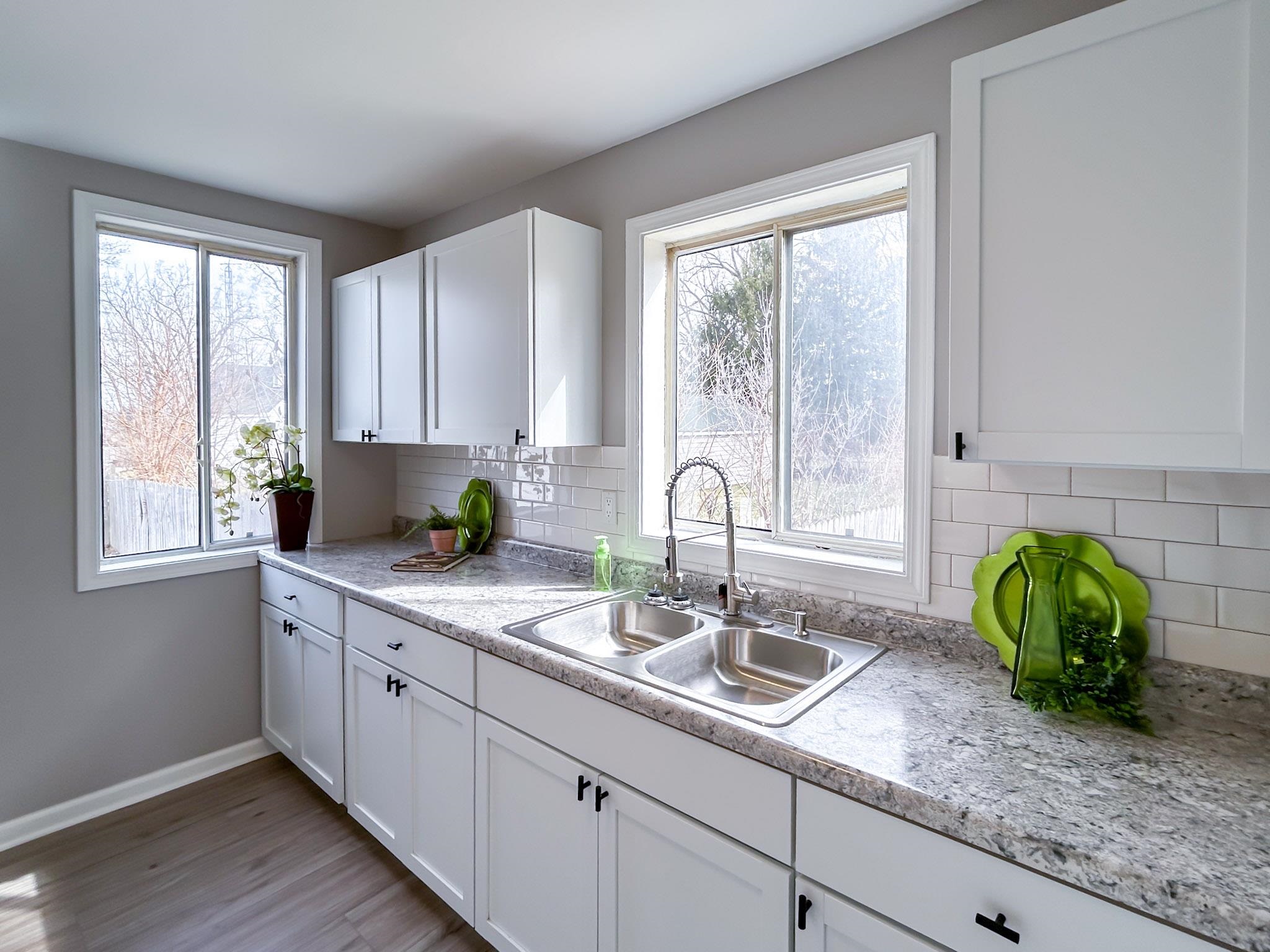 2399 E Parkwood Avenue, Burton, MI, 48529